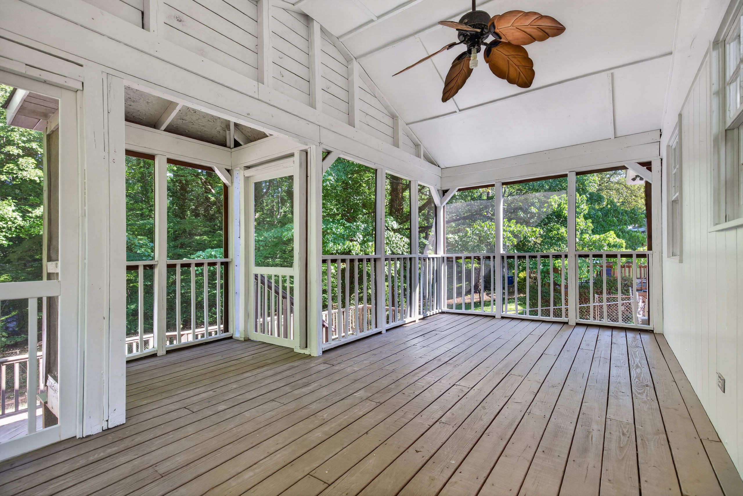 7604 Longstreet Drive Property Photo 16
