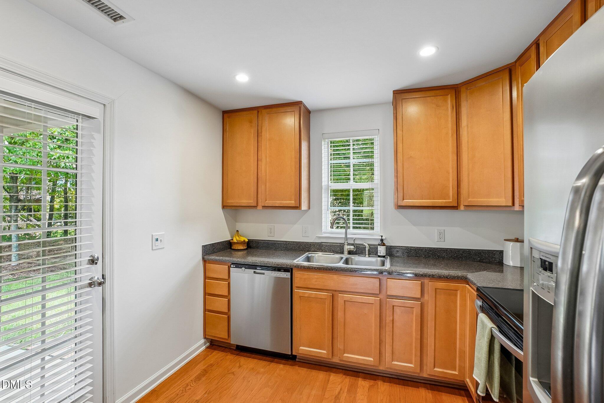 2112 Kedvale Avenue Property Photo 6