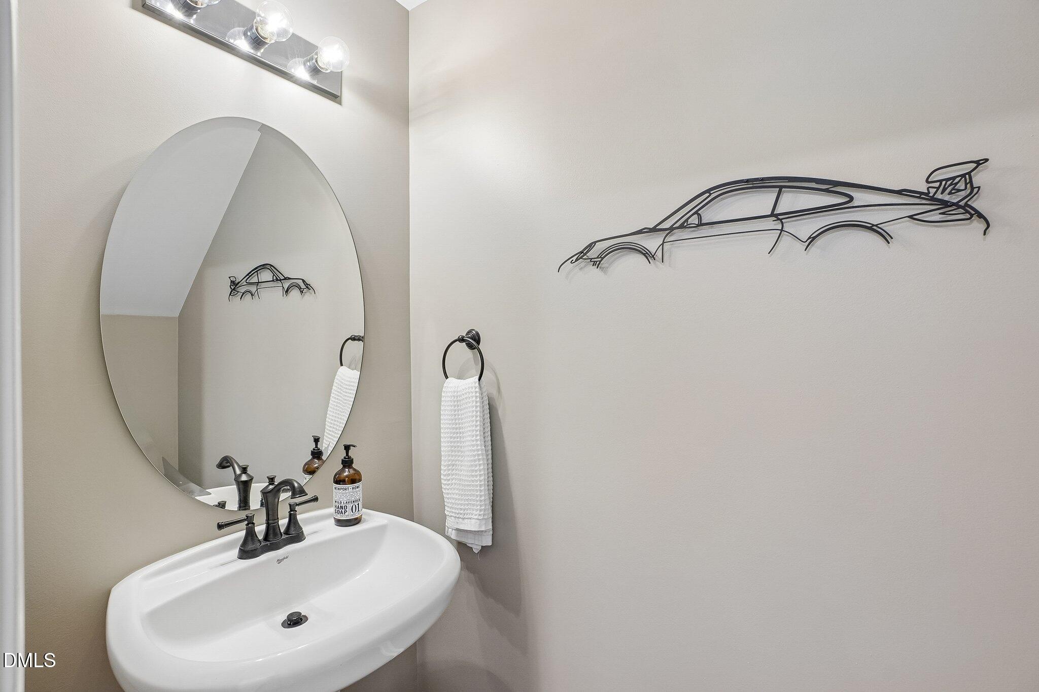 2112 Kedvale Avenue Property Photo 9