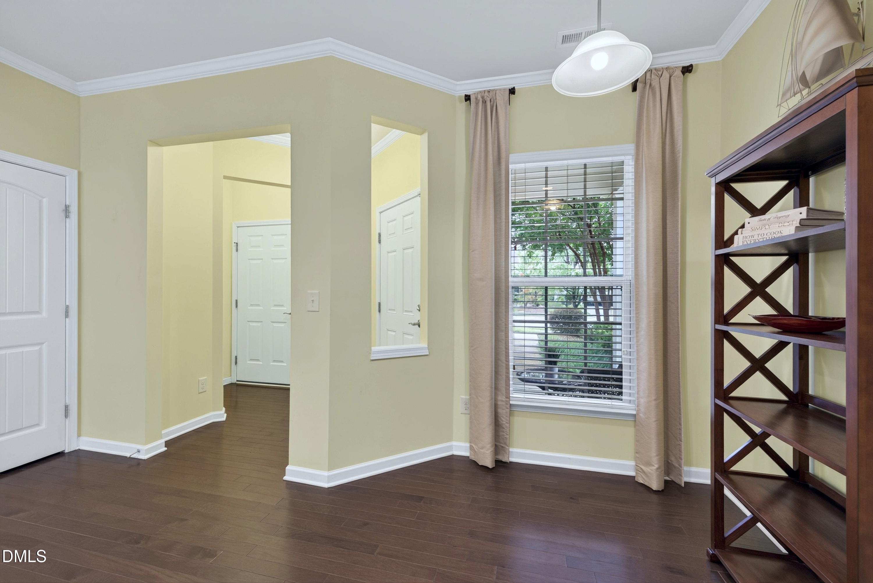 120 Rosedale Creek Drive Property Photo 6