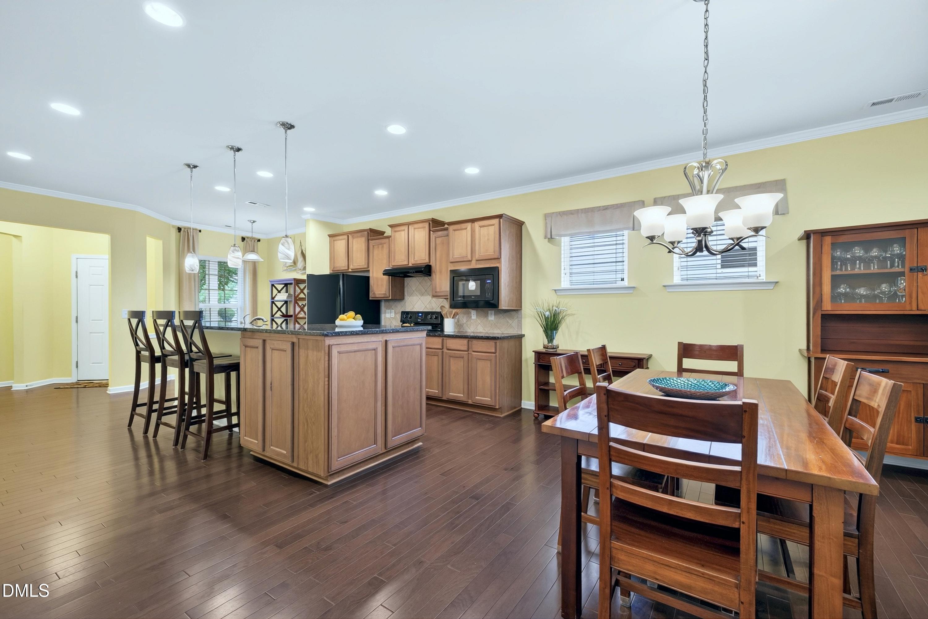 120 Rosedale Creek Drive Property Photo 8