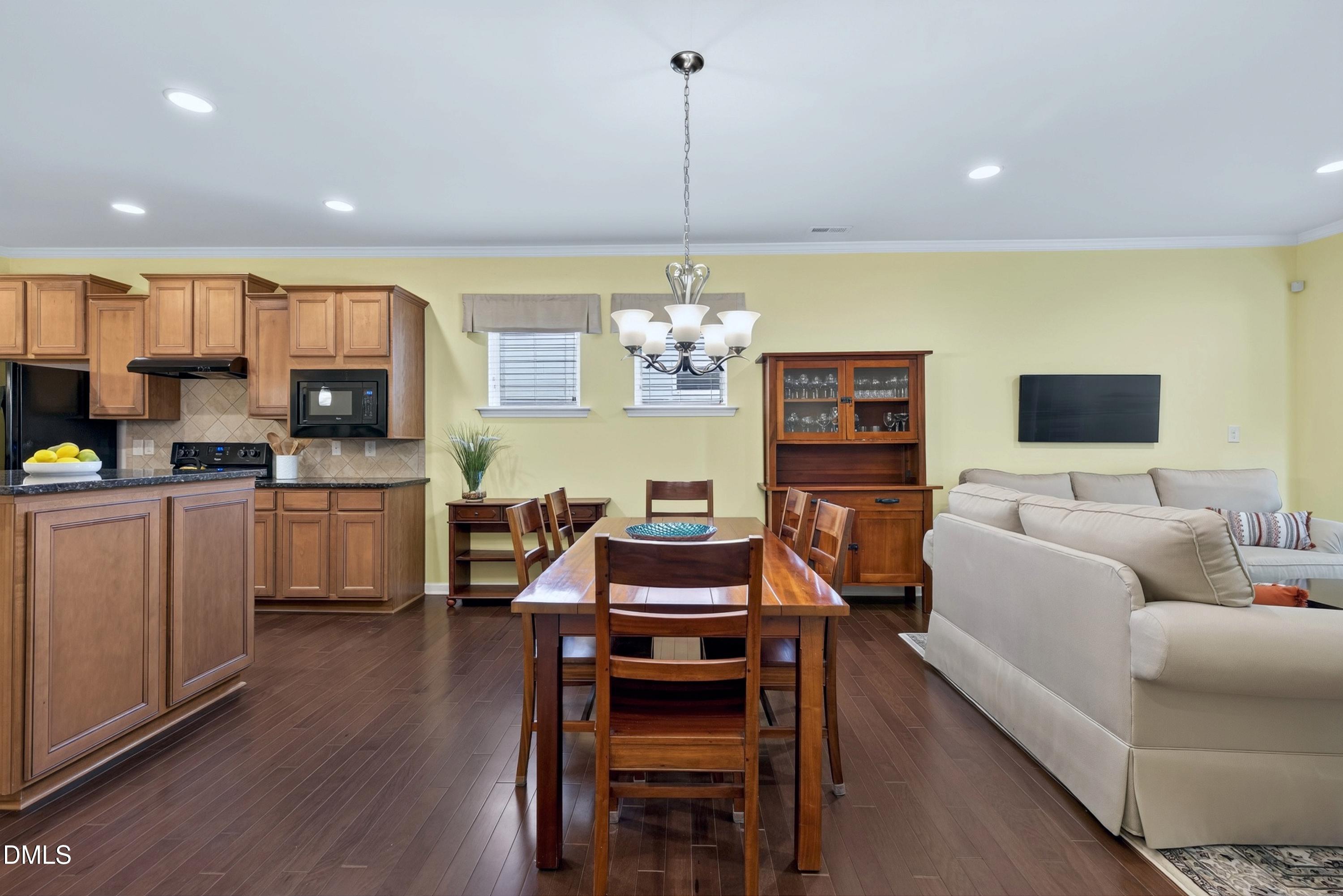 120 Rosedale Creek Drive Property Photo 11