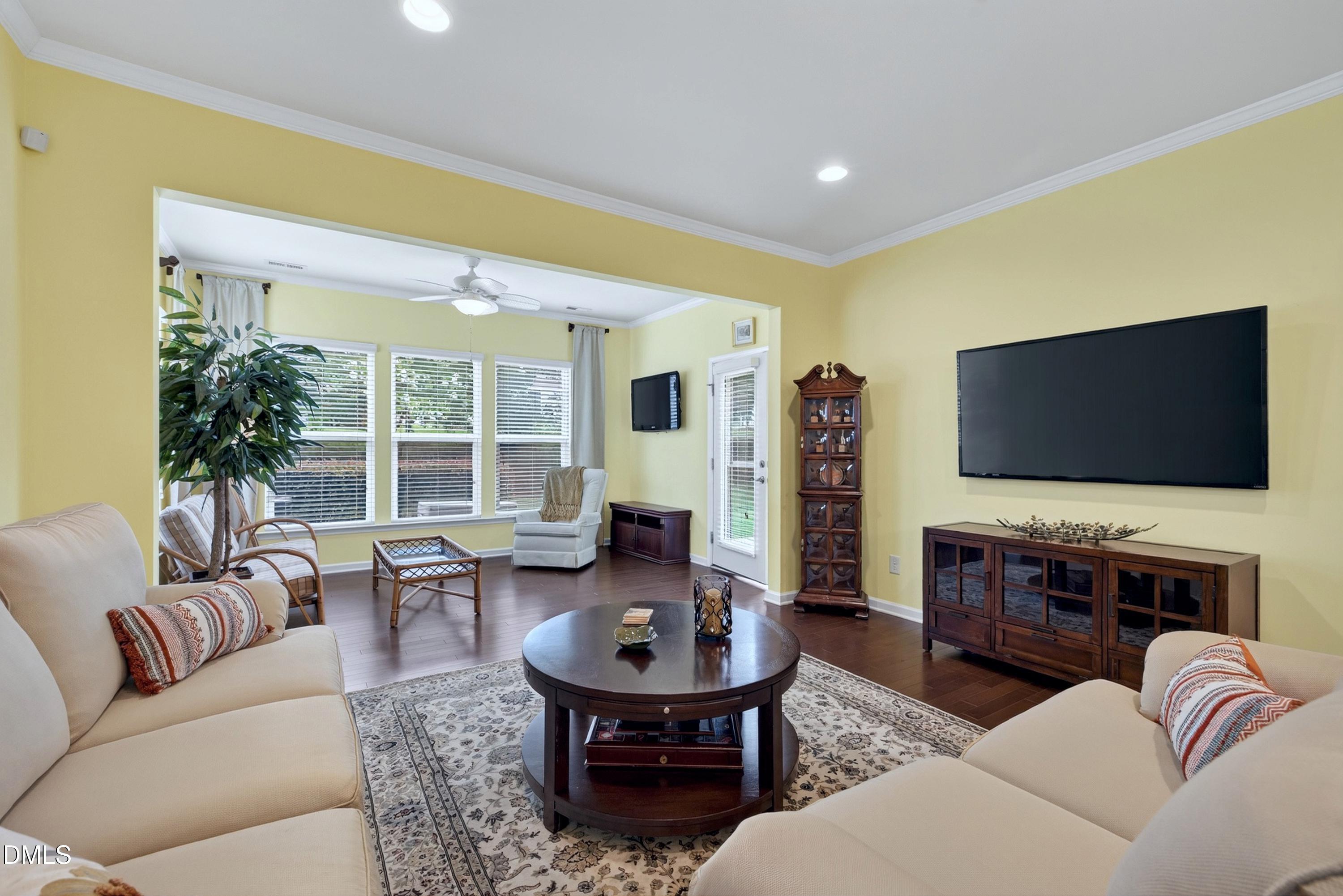 120 Rosedale Creek Drive Property Photo 14