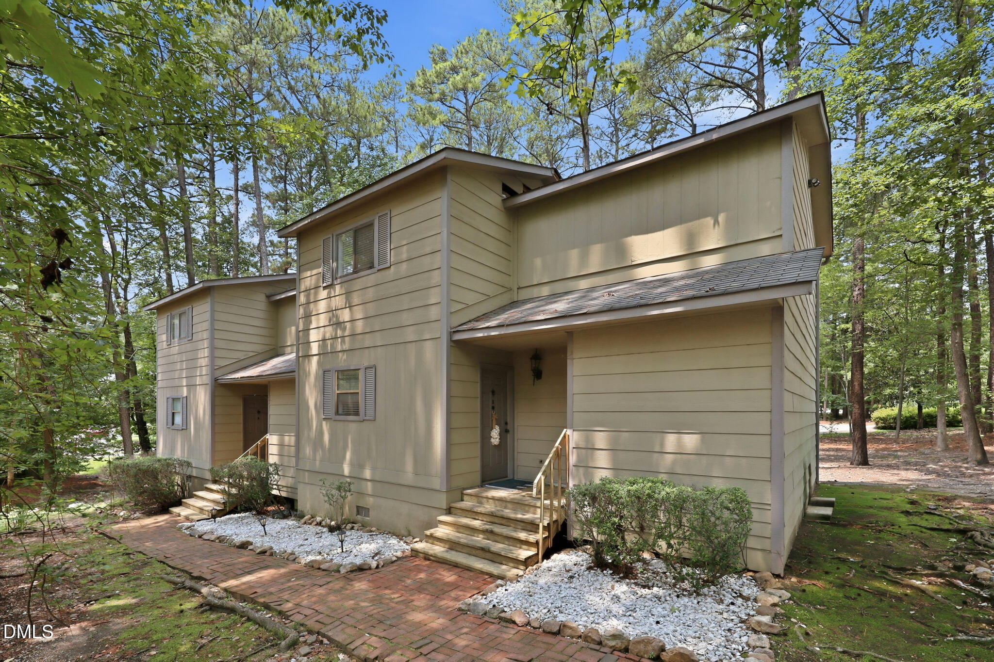 7413 Leesville Road Property Photo 1