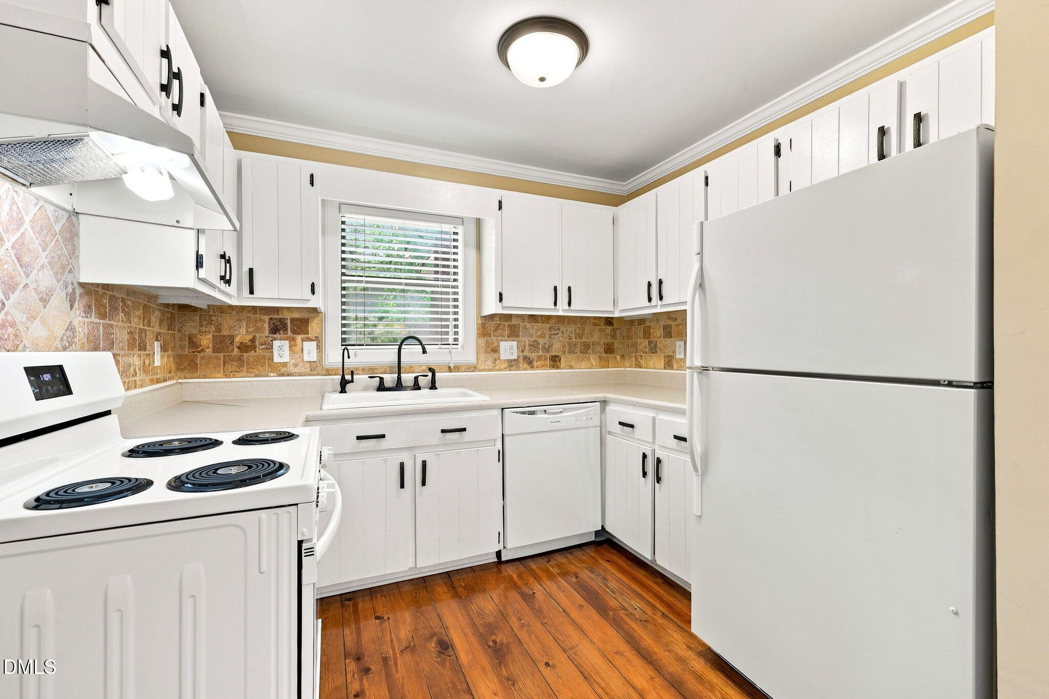 7413 Leesville Road Property Photo 4