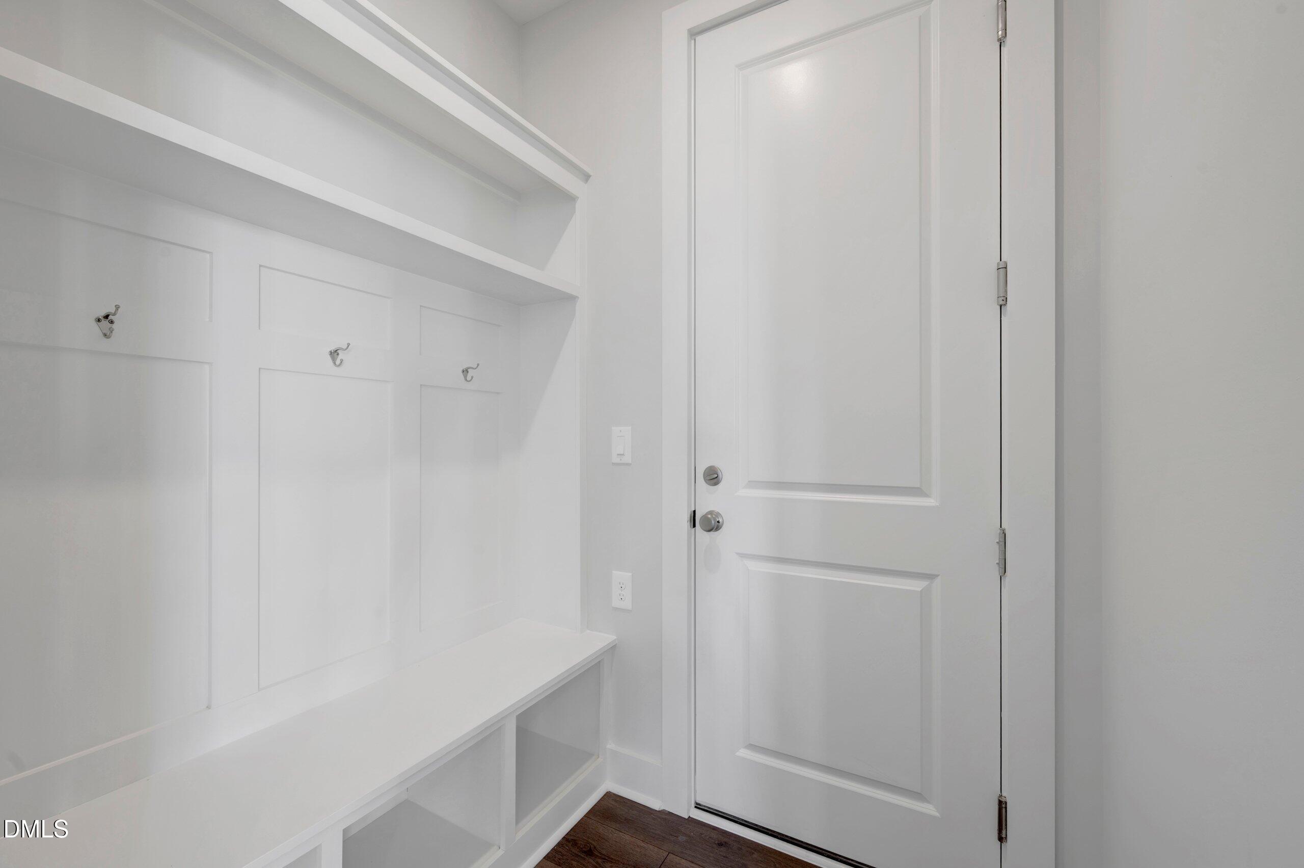 2478 Vetrina Way Property Photo 23