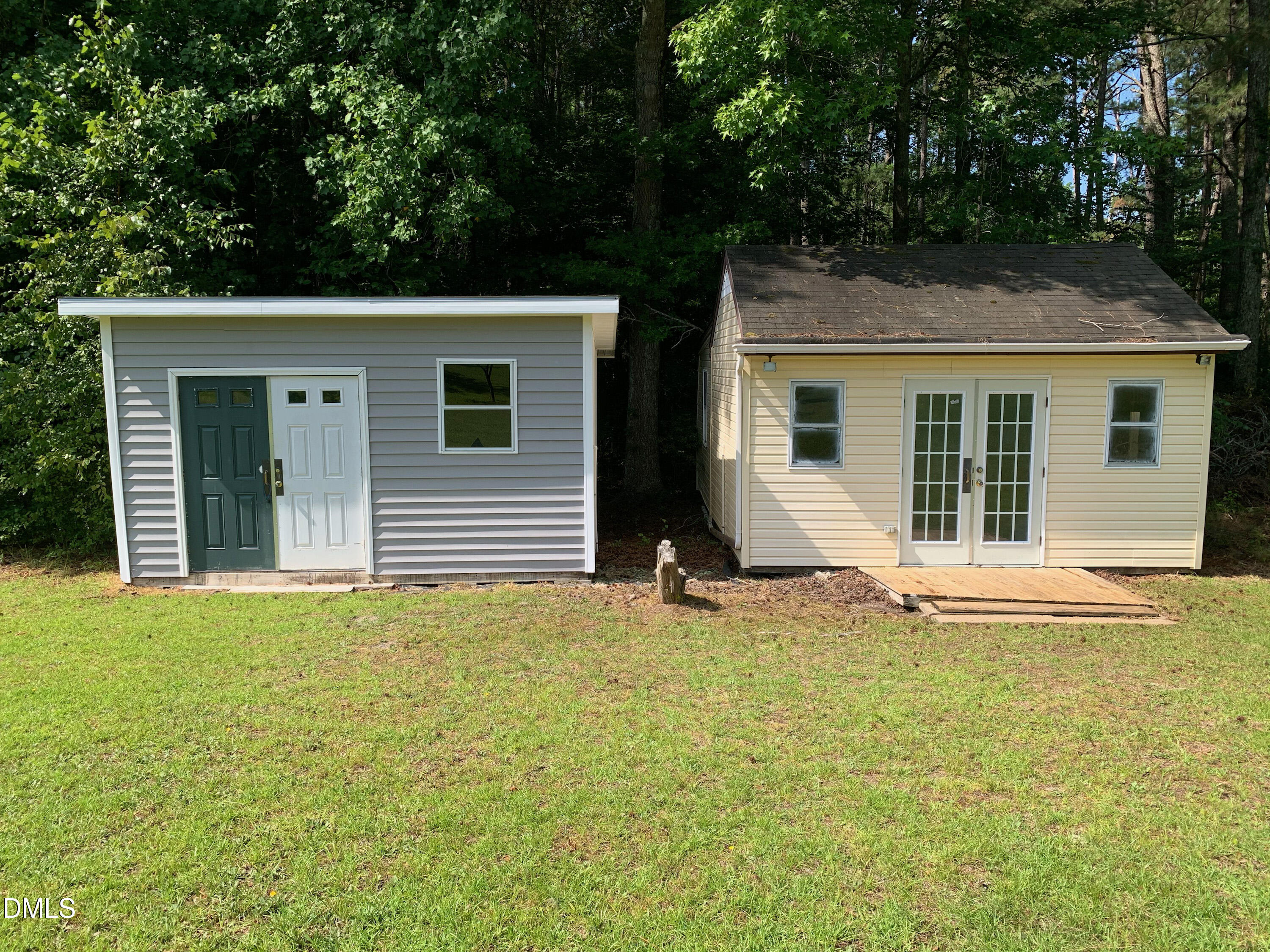 150 Happy Trails Drive Property Photo 2