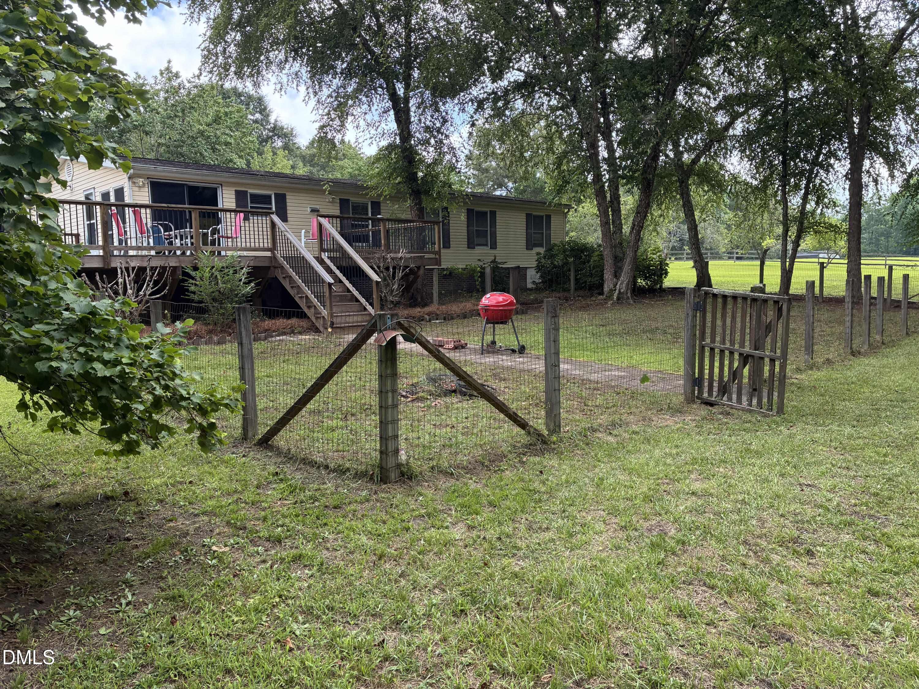 150 Happy Trails Drive Property Photo 11