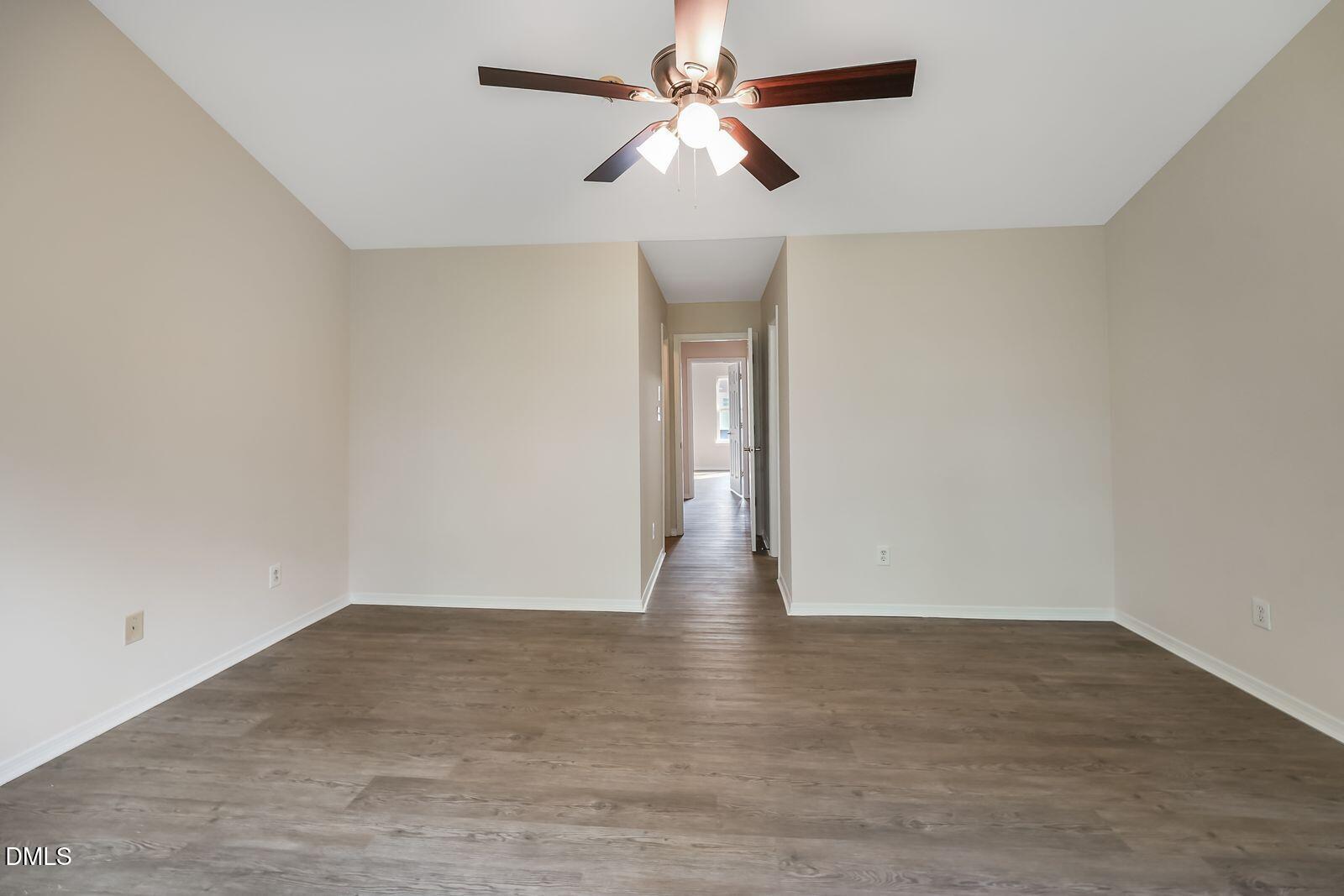 206 Bell Tower Way Property Photo 12