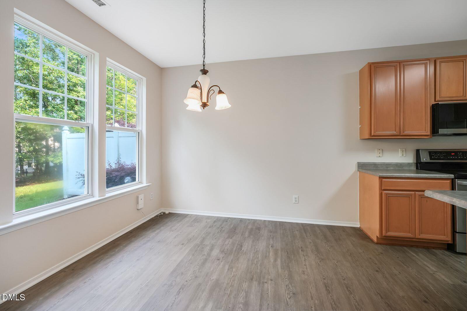 206 Bell Tower Way Property Photo 15