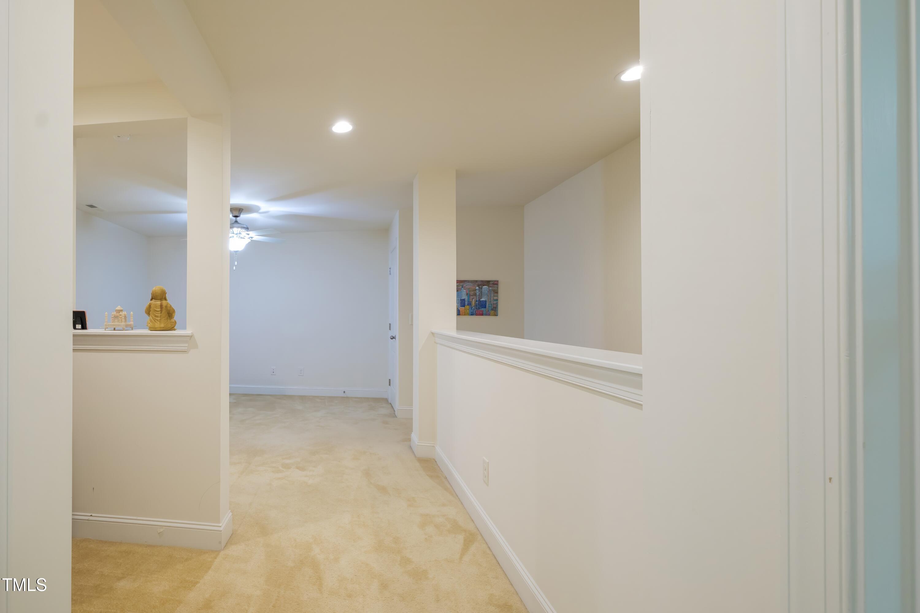 411 Alamosa Place Property Photo 10