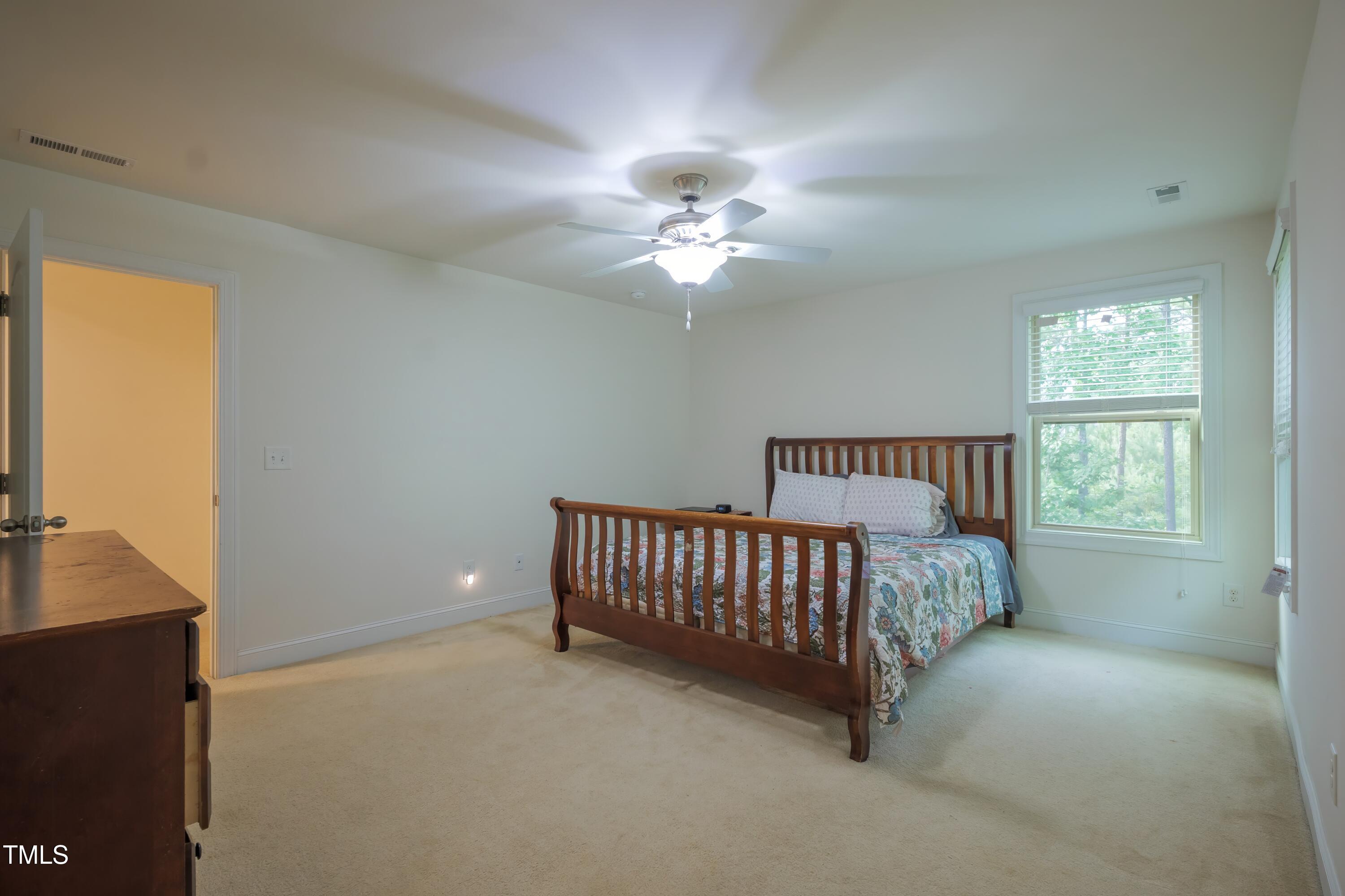 411 Alamosa Place Property Photo 17