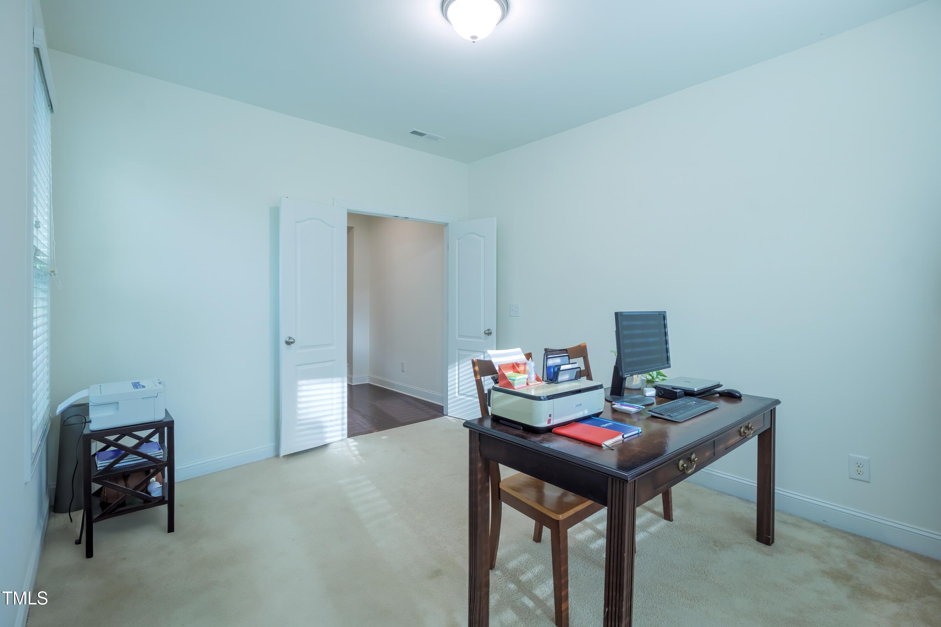 411 Alamosa Place Property Photo 41