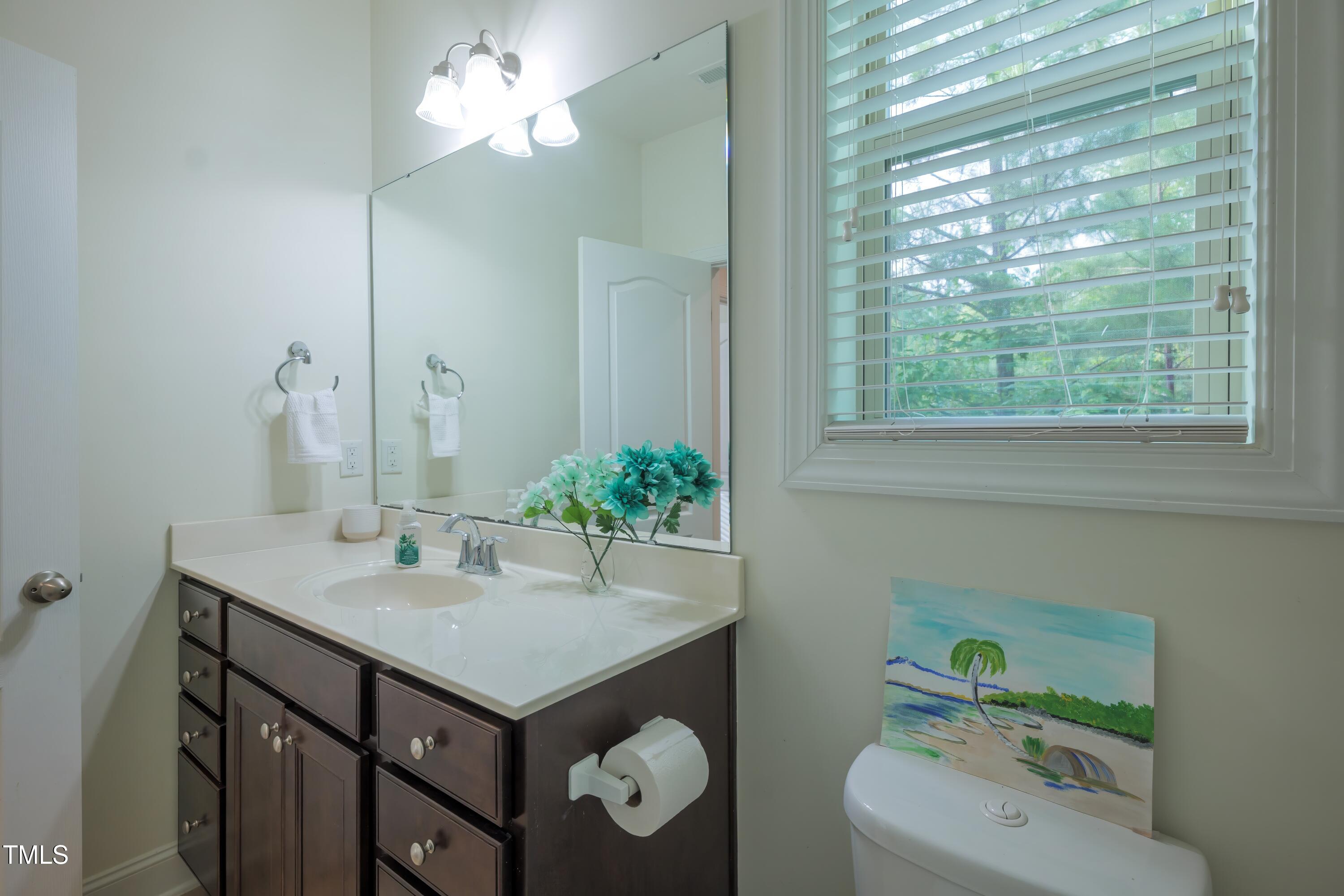 411 Alamosa Place Property Photo 45