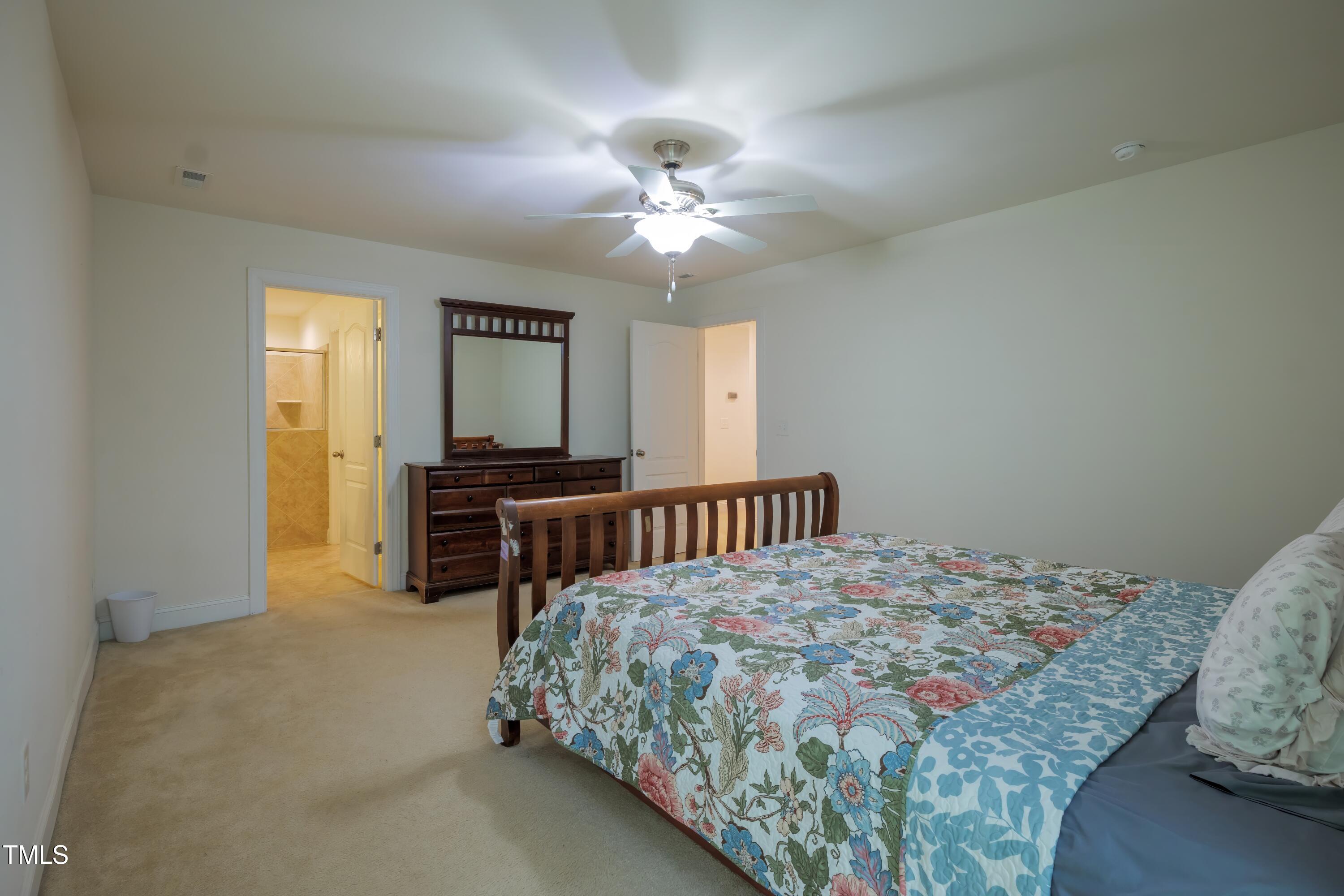 411 Alamosa Place Property Photo 55