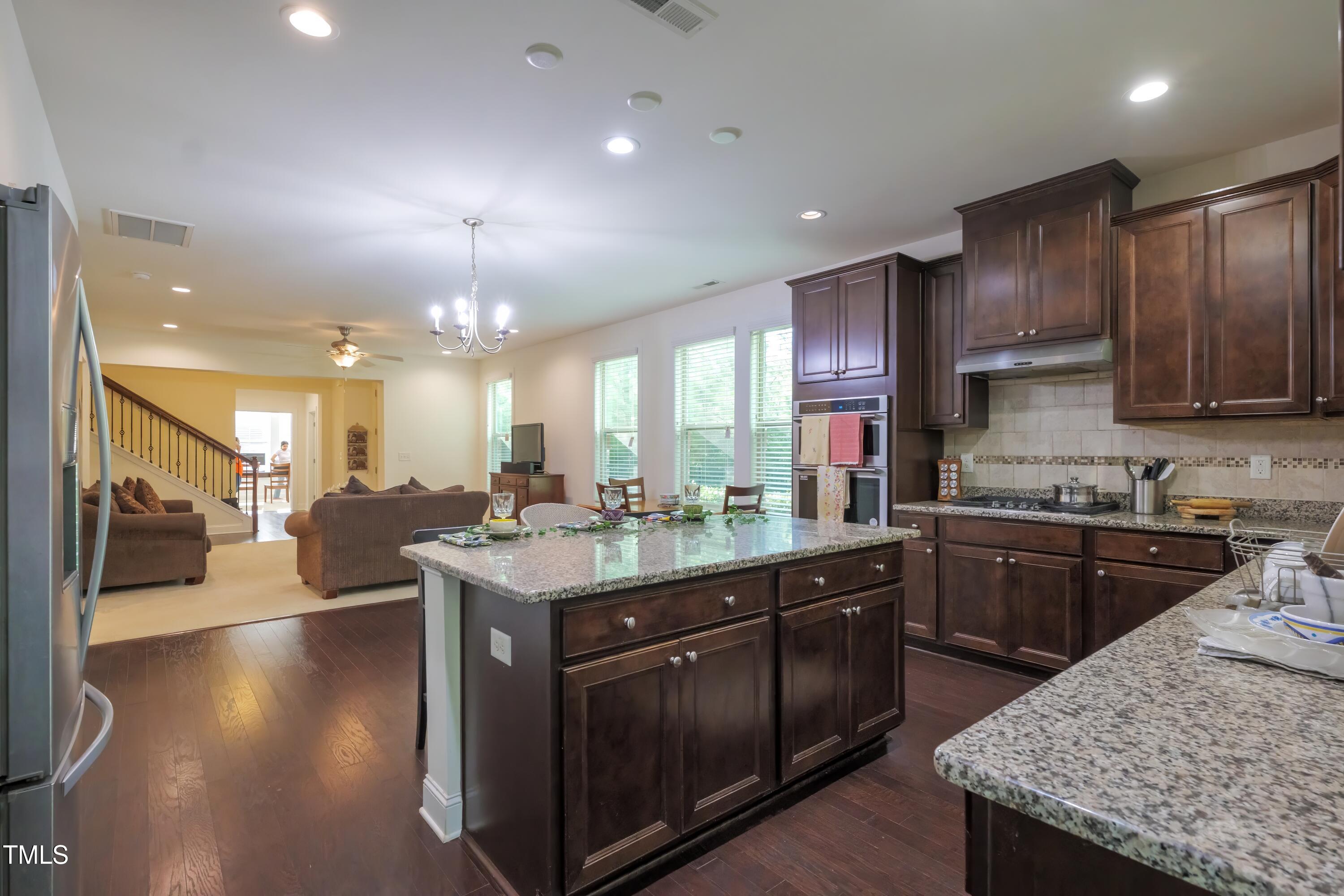 411 Alamosa Place Property Photo 81