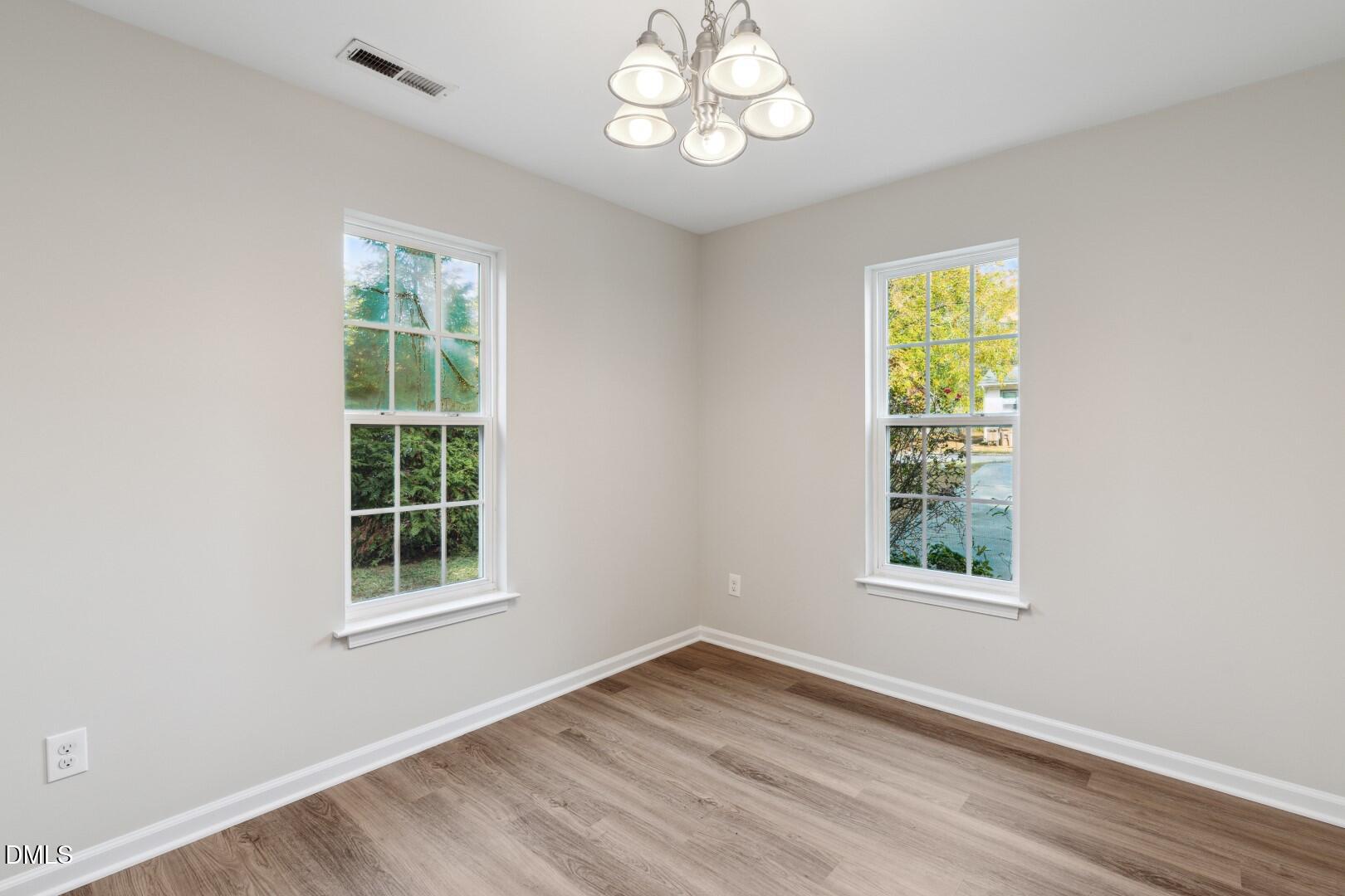 338 E Spring Street Property Photo 7