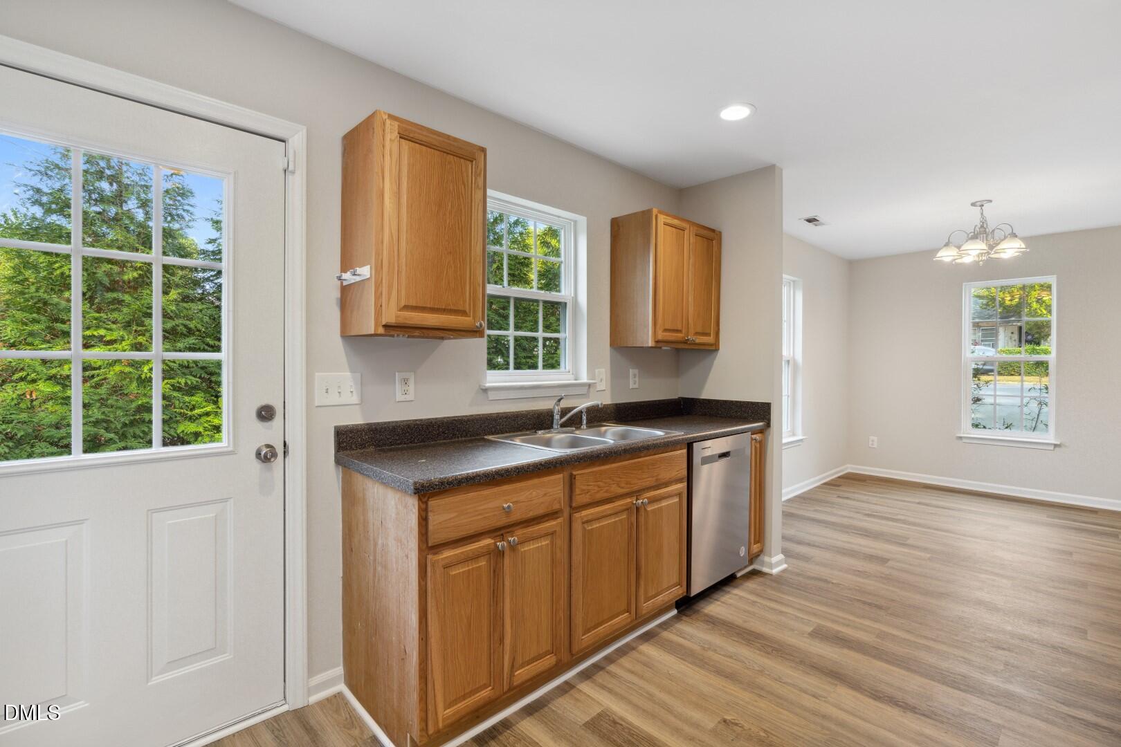 338 E Spring Street Property Photo 12