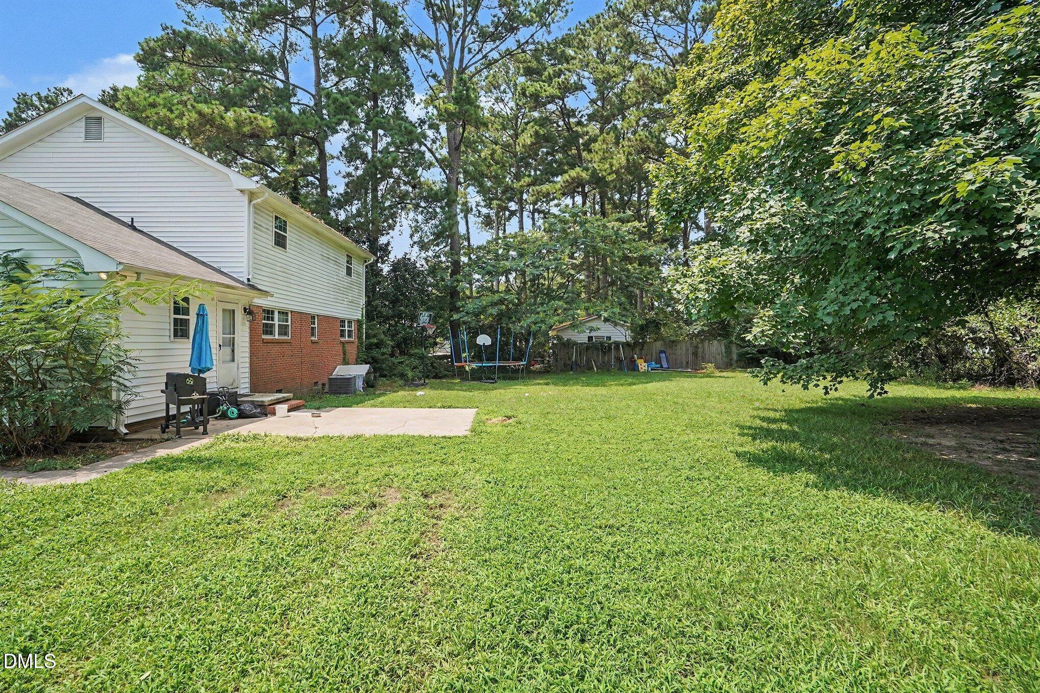 403 Woodhille Drive Property Photo 6