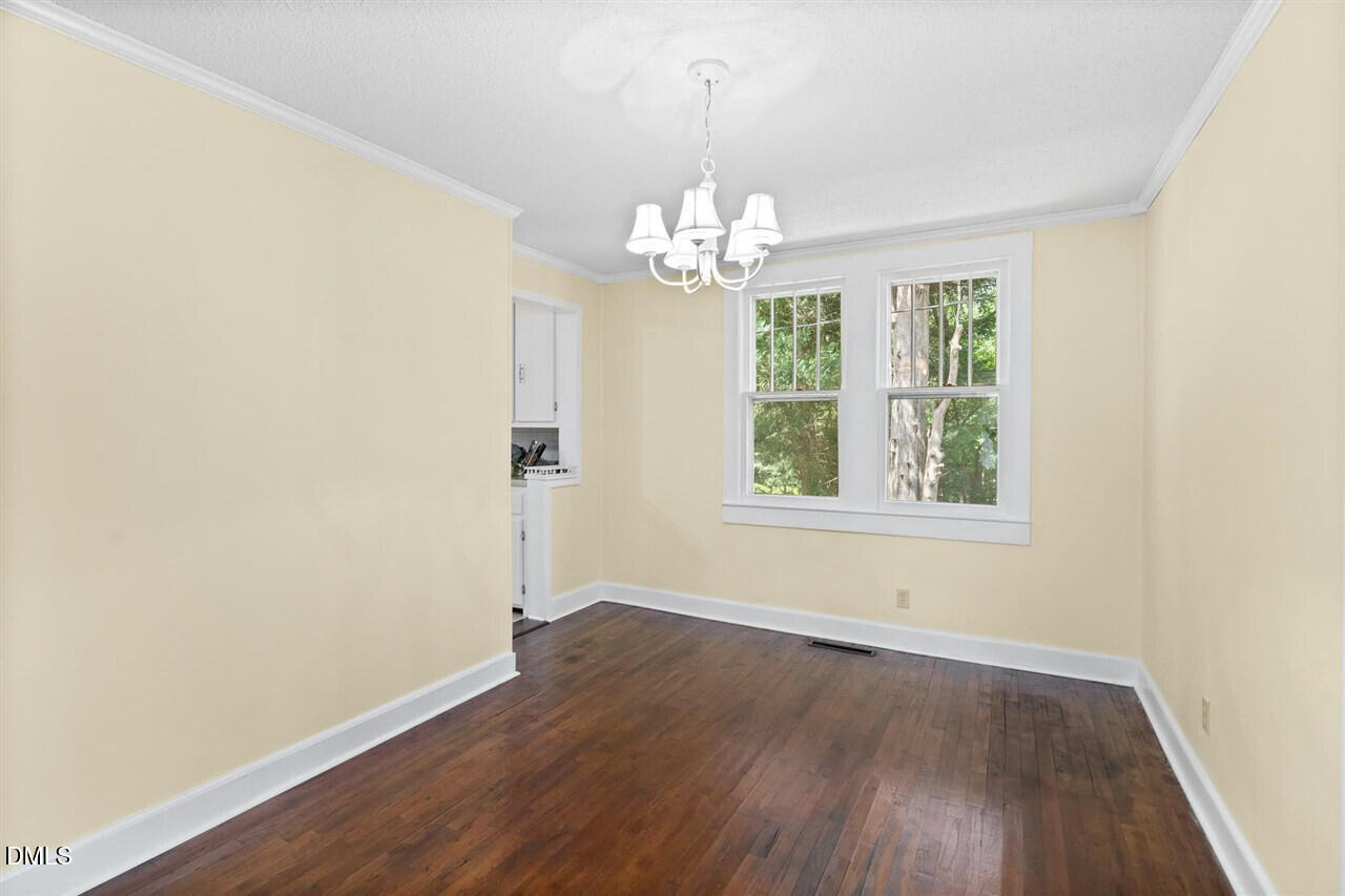 215 W Parker Street Property Photo 7