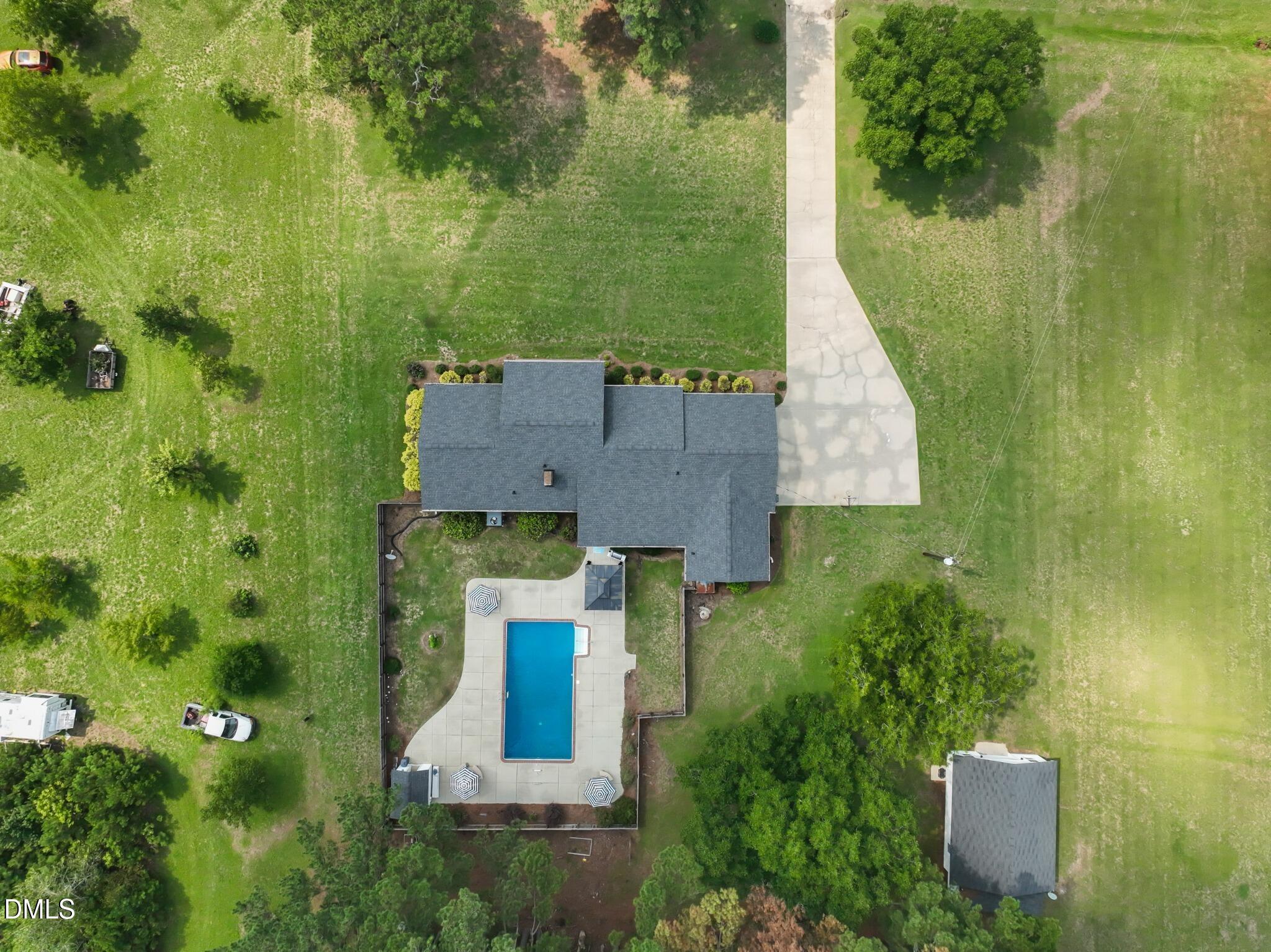 1718 Aman Dairy Road Property Photo 4