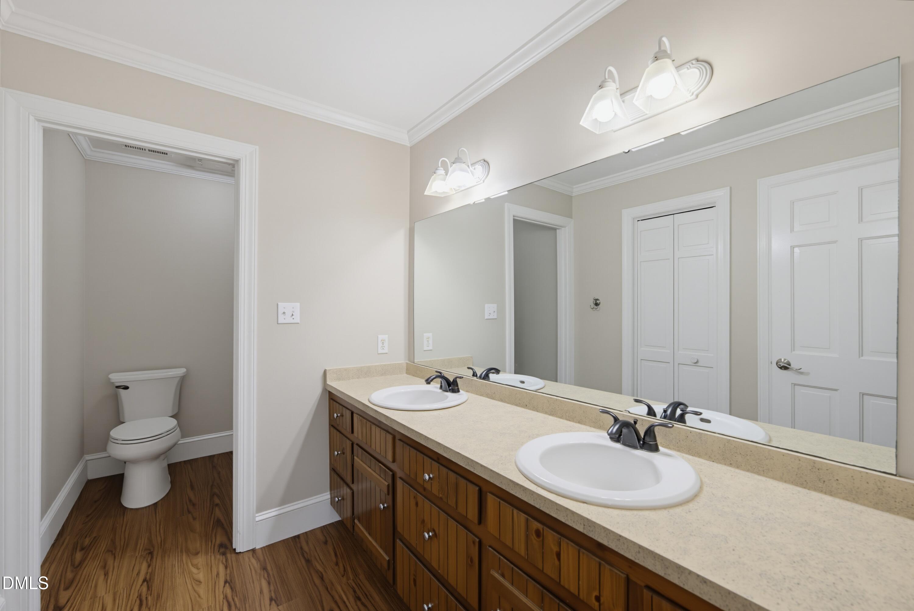 5100 Wood Valley Drive Property Photo 30