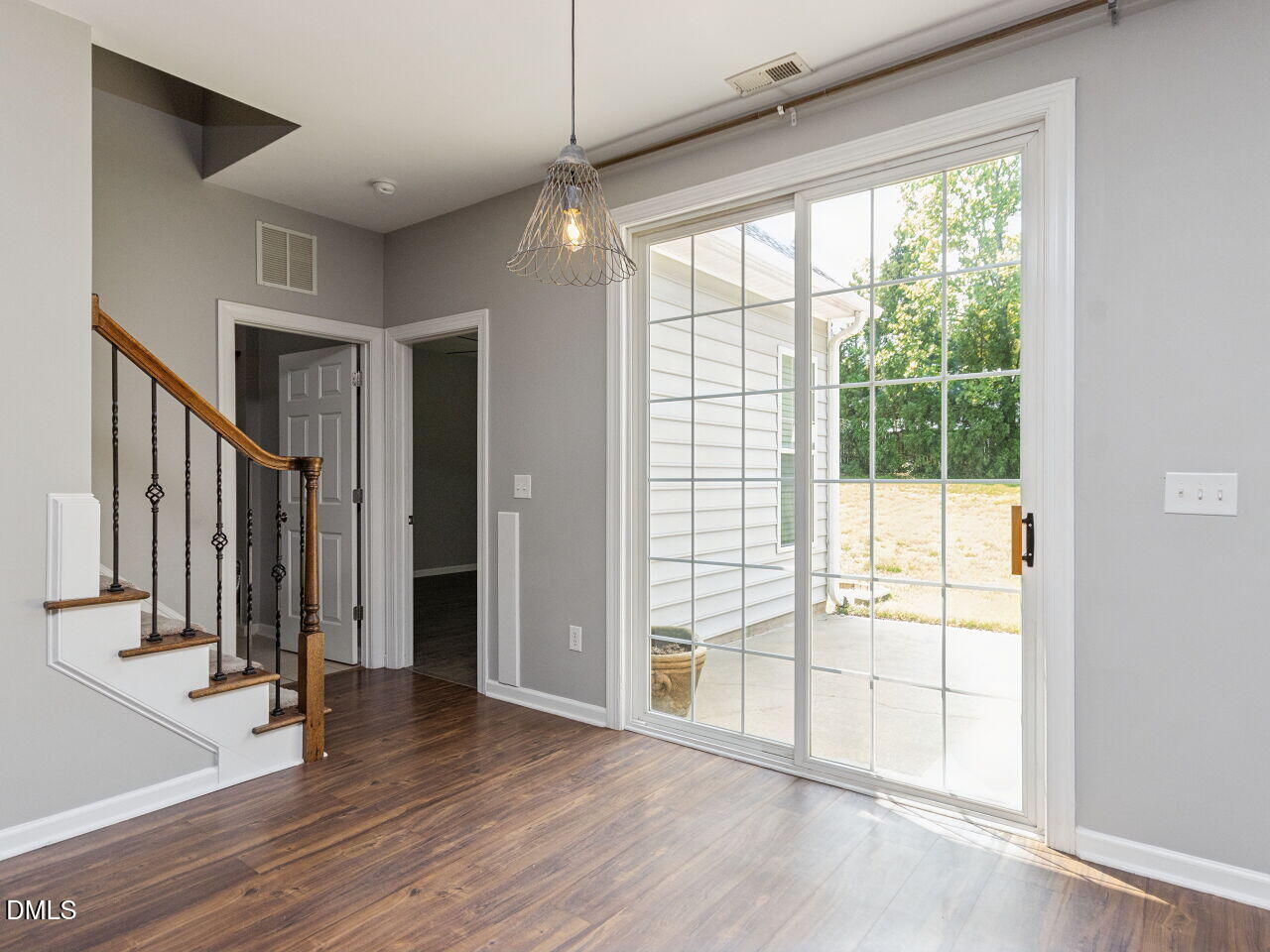 217 W Elm Avenue Property Photo 4