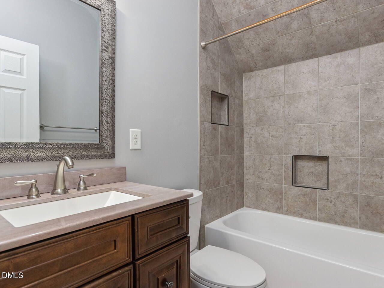 217 W Elm Avenue Property Photo 9