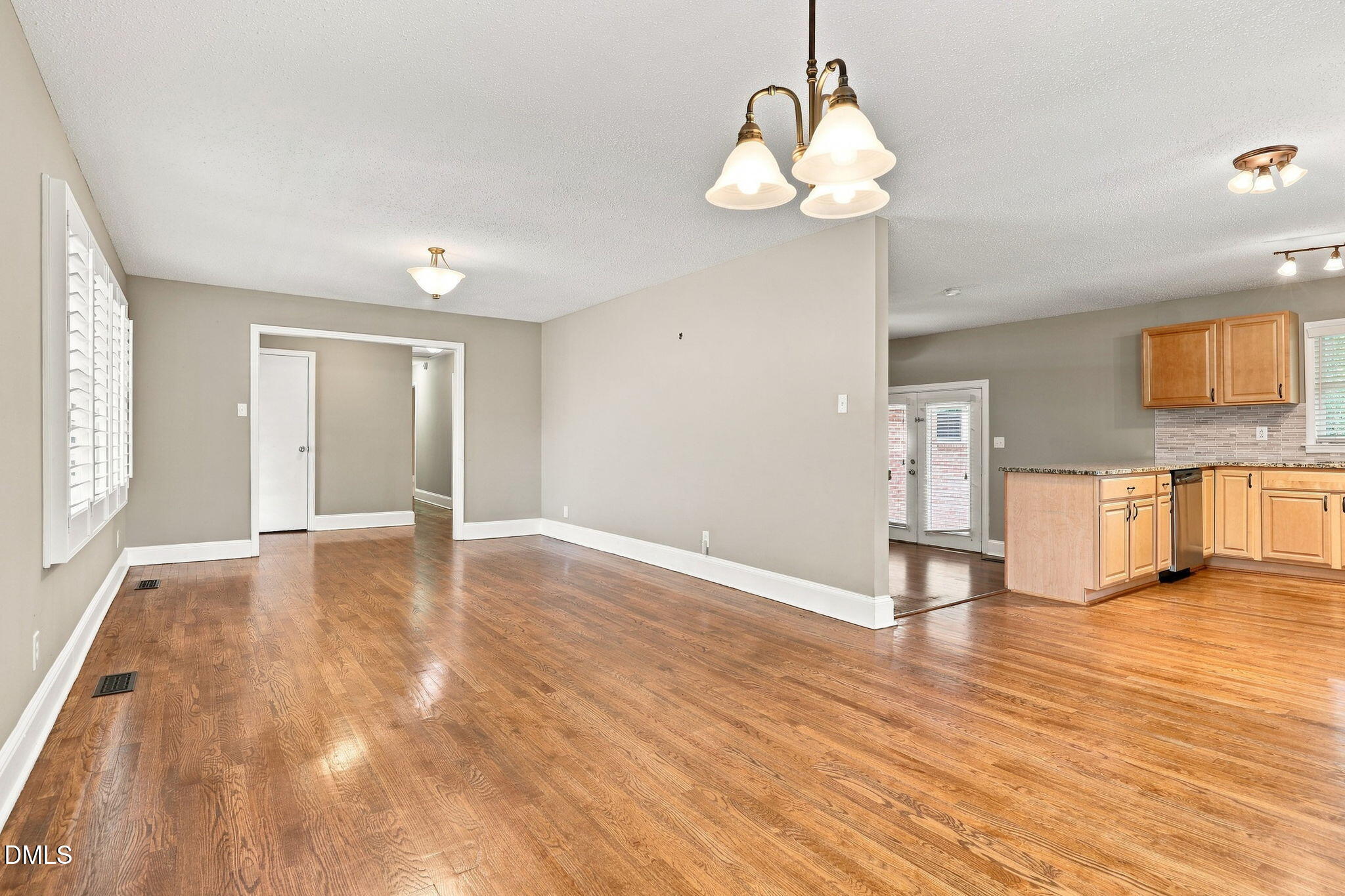 706 Crestview Drive Property Photo 11