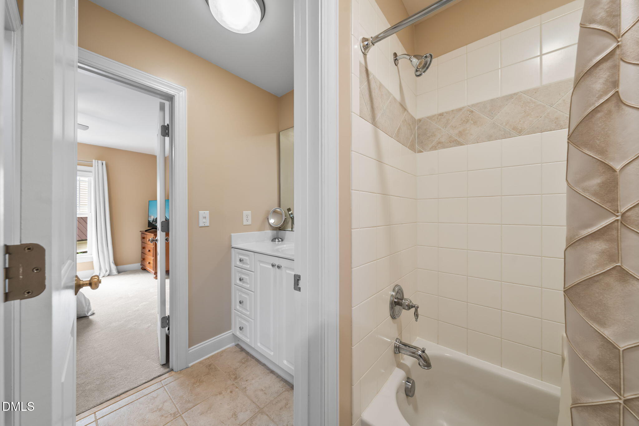 8113 Last Oak Court Property Photo 33