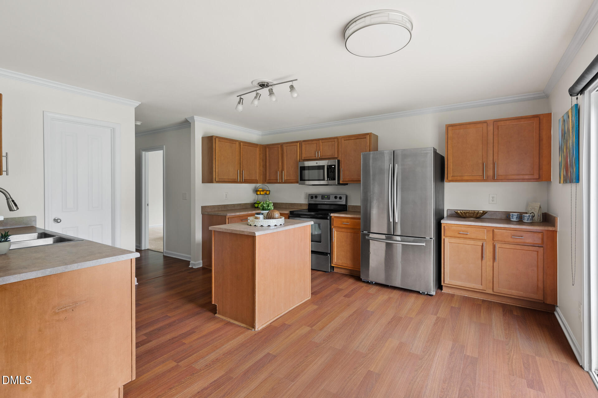 610 Collington Drive Property Photo 10