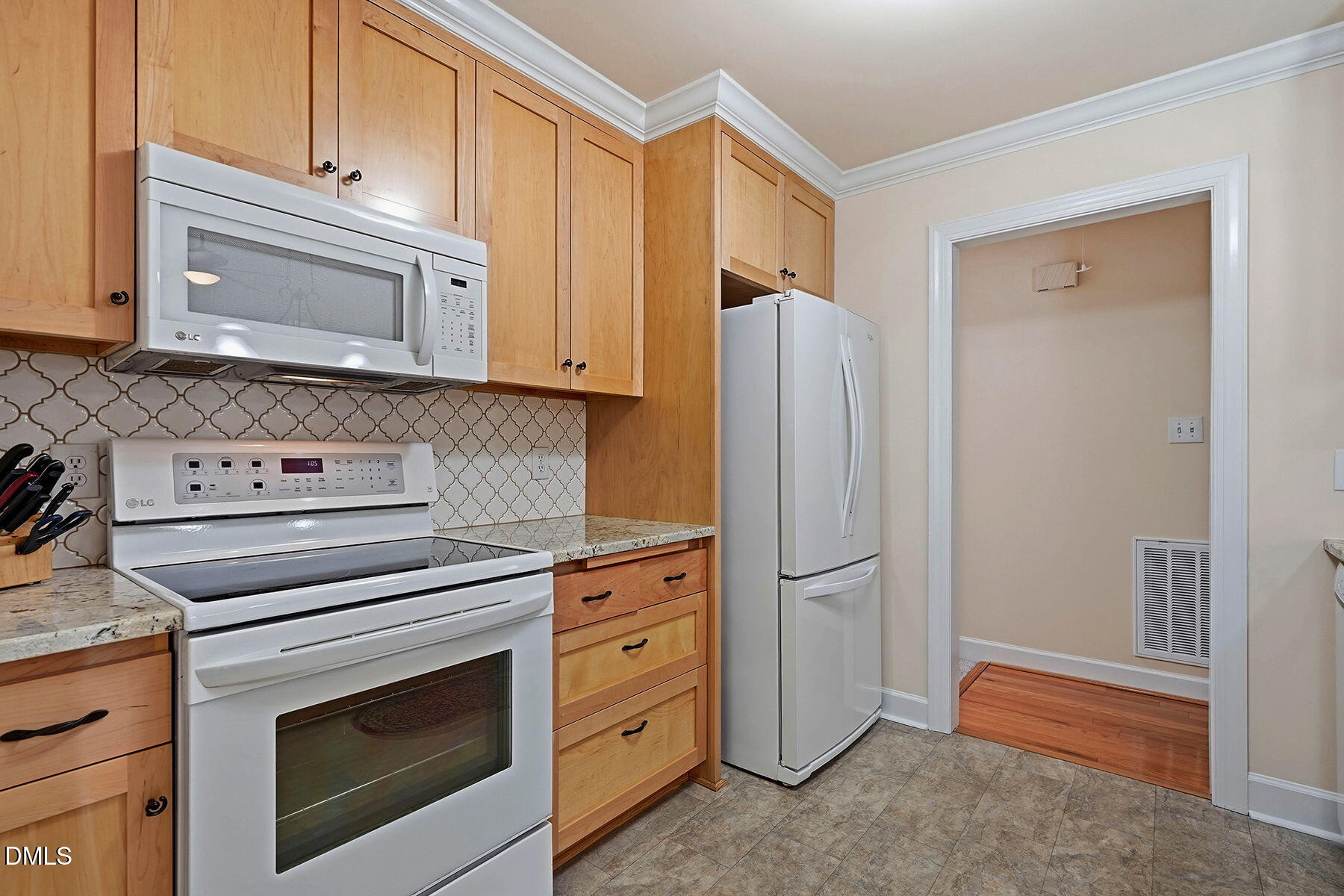 9317 Dawnshire Road Property Photo 5