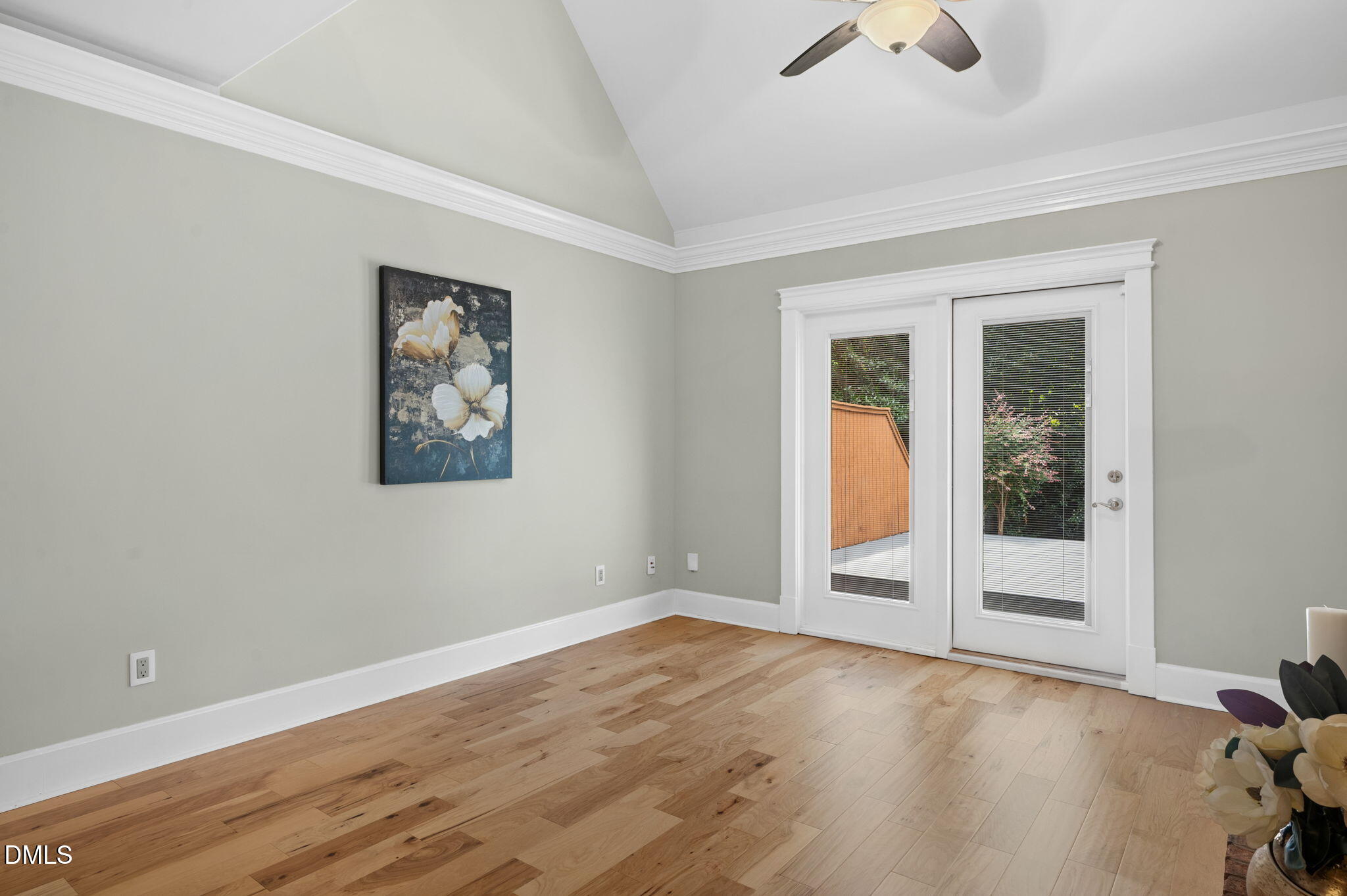 4403 Shadetree Court Property Photo 6