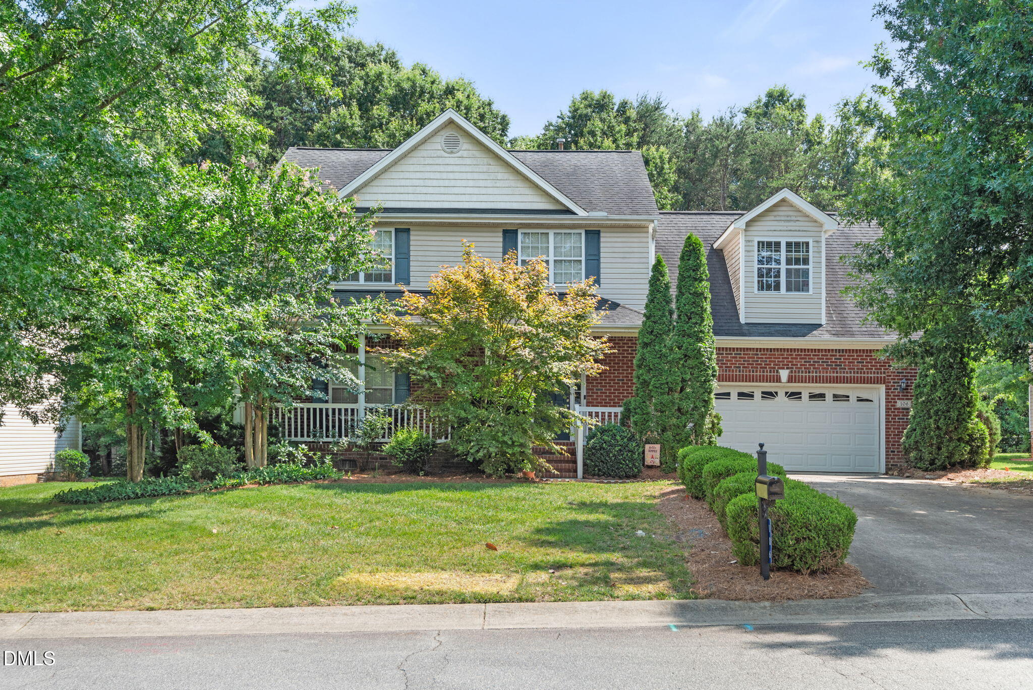 106 Eva Drive Property Photo 1
