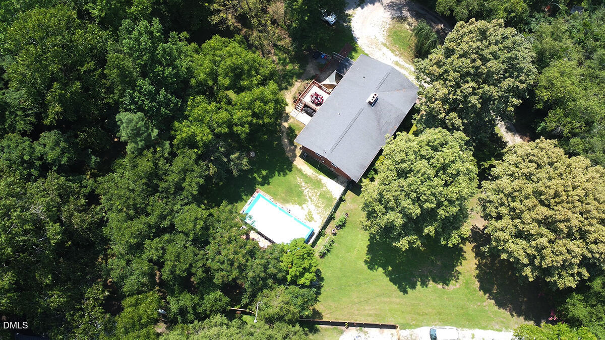 208 Drew Street Property Photo 6