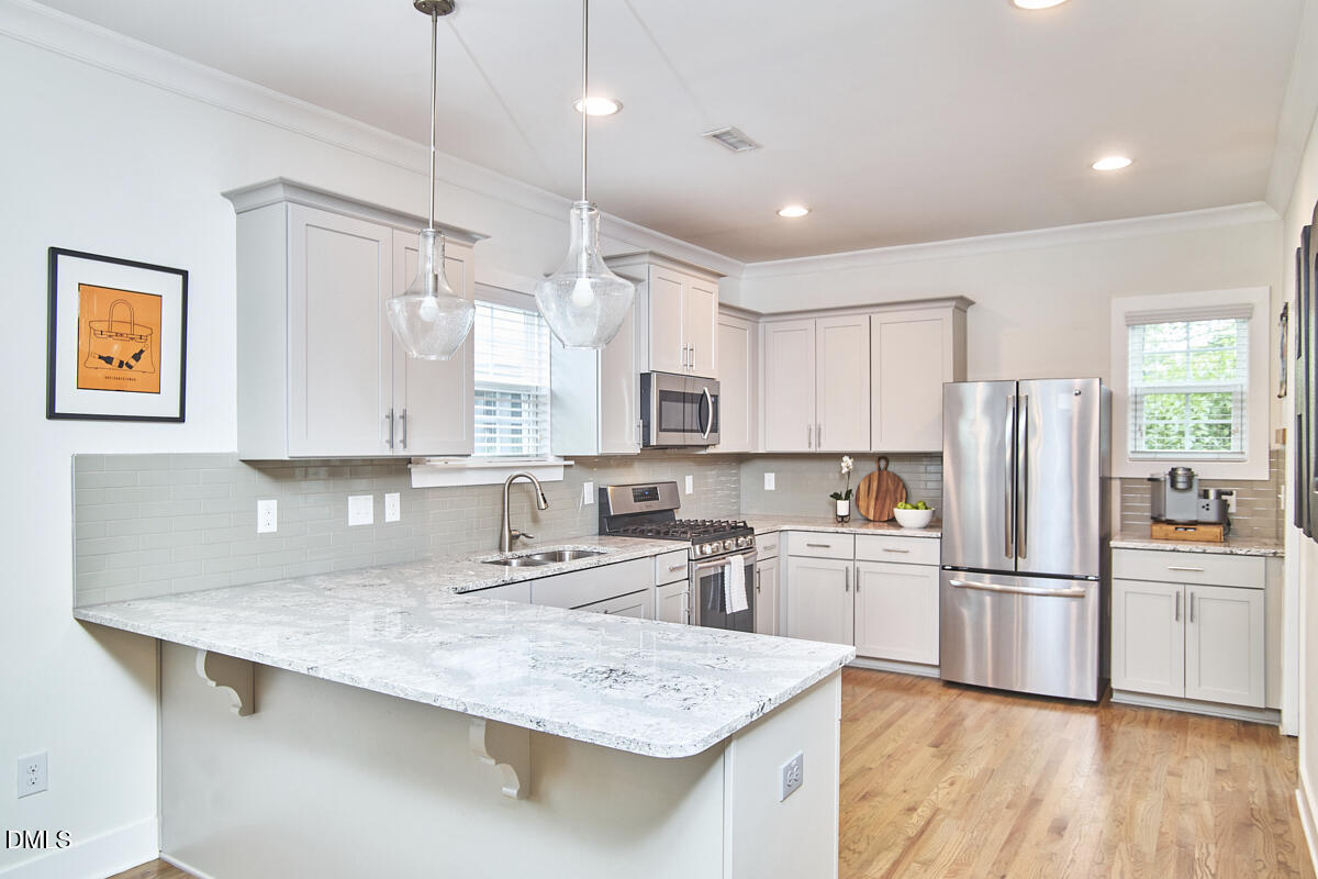 1516 S Roxboro Street Property Photo 12