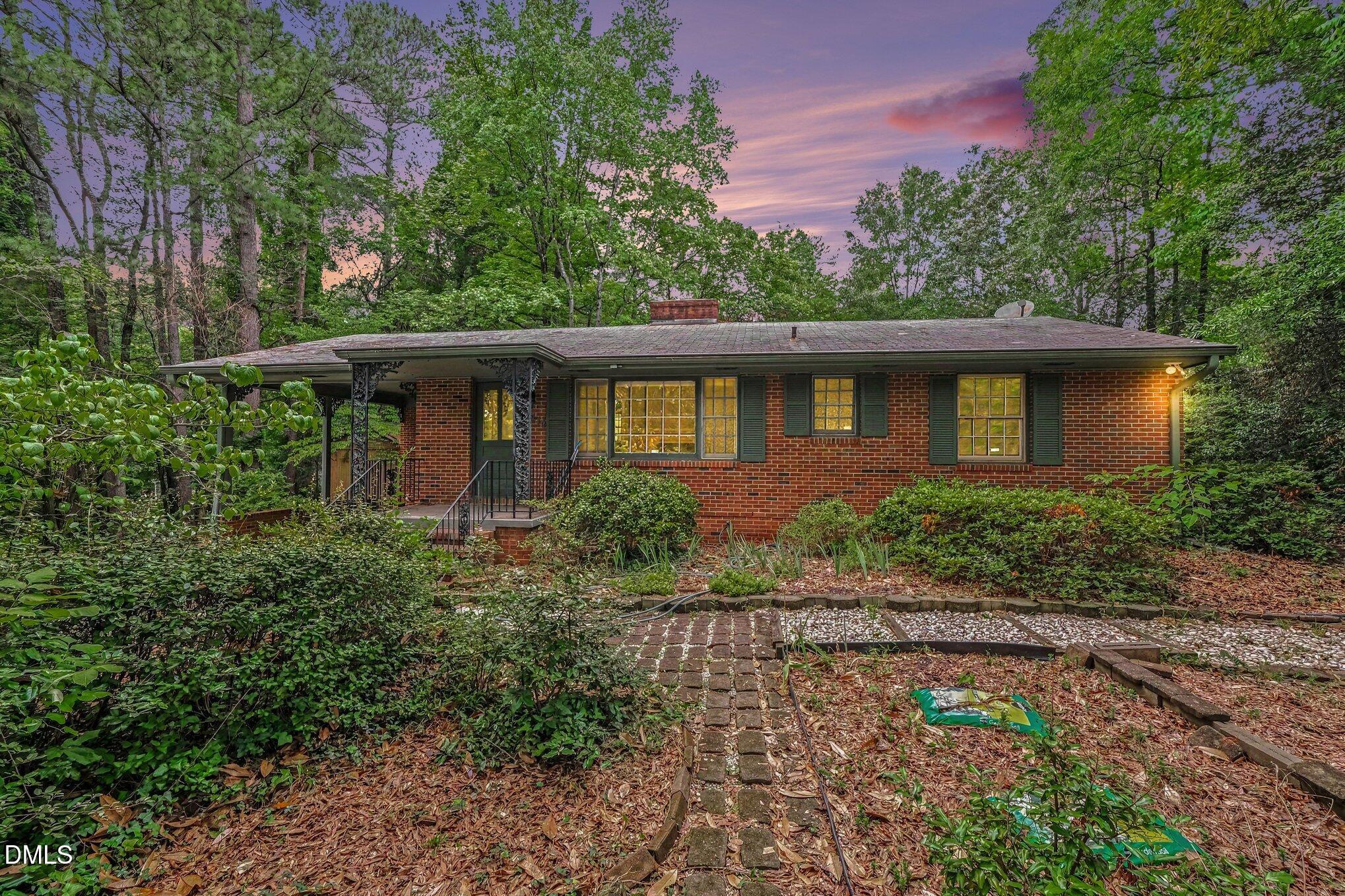 1819 Athens Avenue Property Photo 1