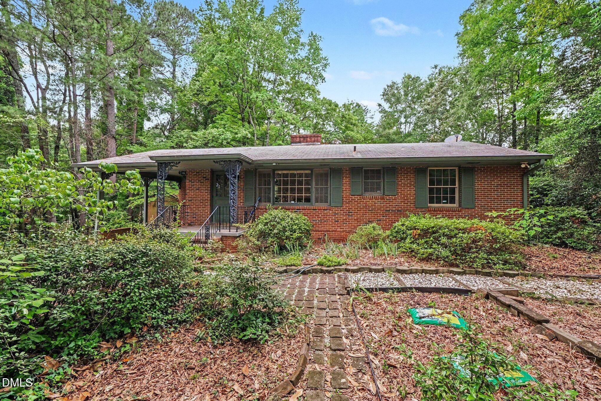 1819 Athens Avenue Property Photo 1