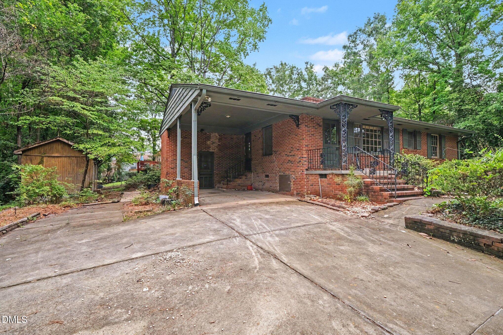 1819 Athens Avenue Property Photo 3