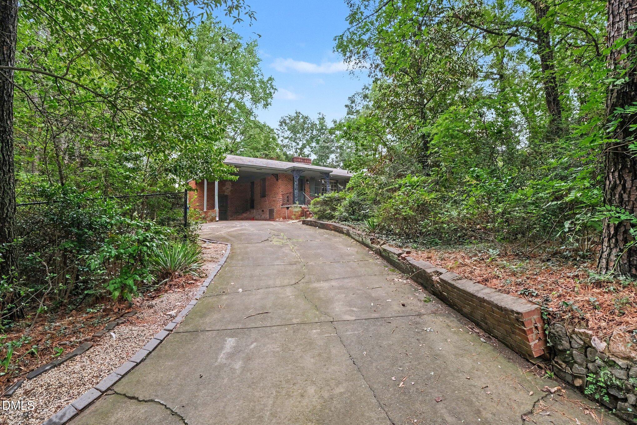 1819 Athens Avenue Property Photo 4