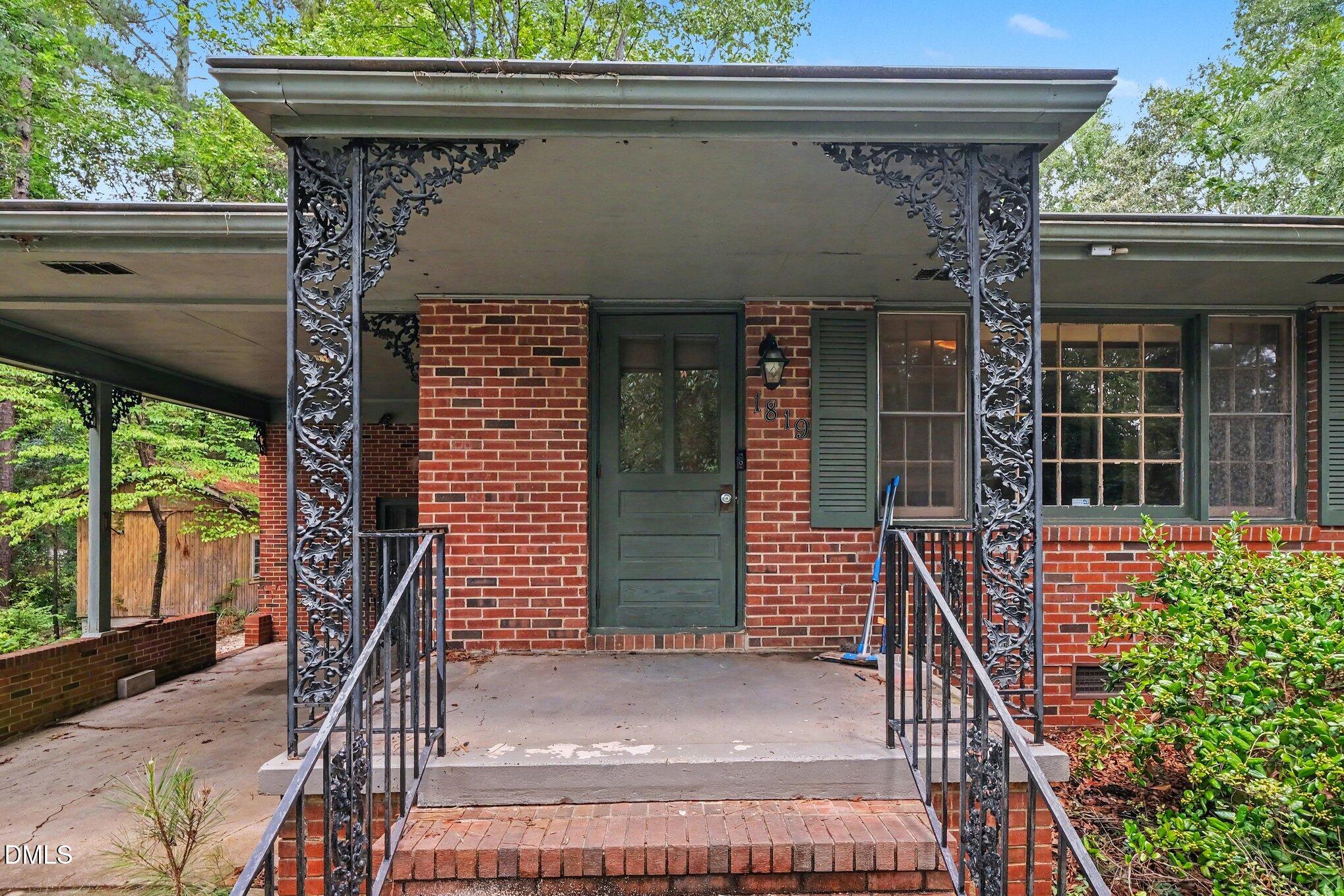 1819 Athens Avenue Property Photo 5