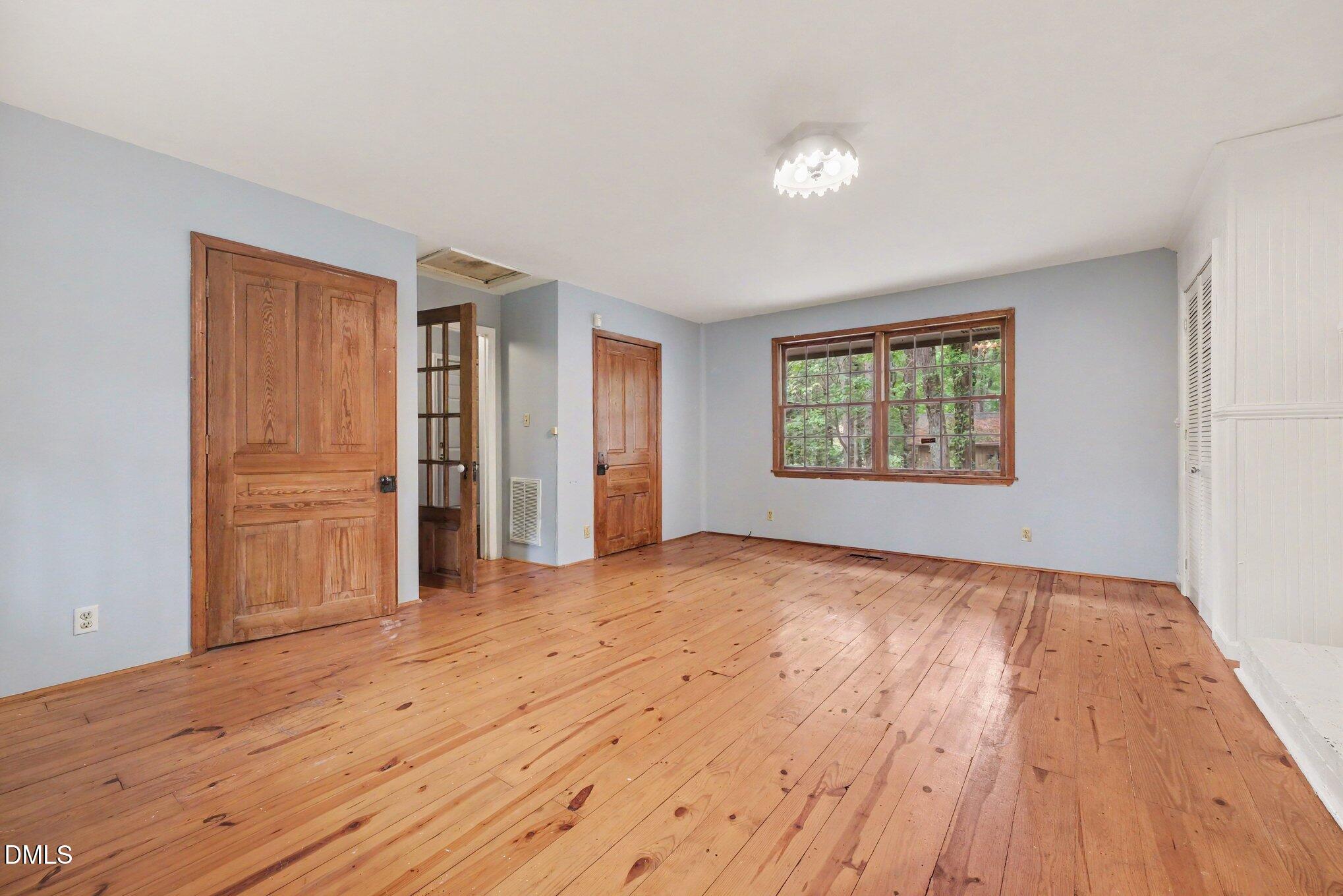 1819 Athens Avenue Property Photo 7