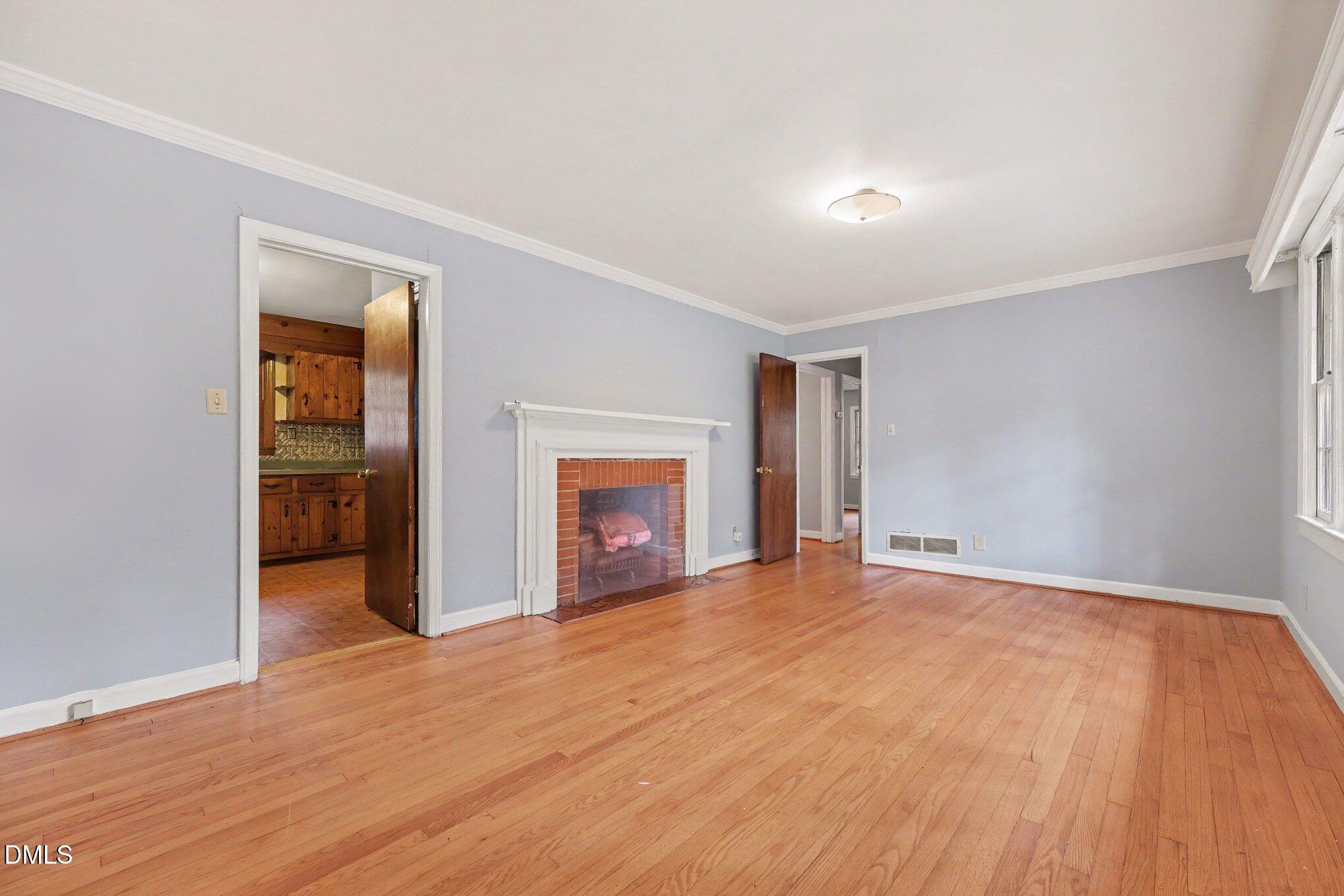 1819 Athens Avenue Property Photo 8