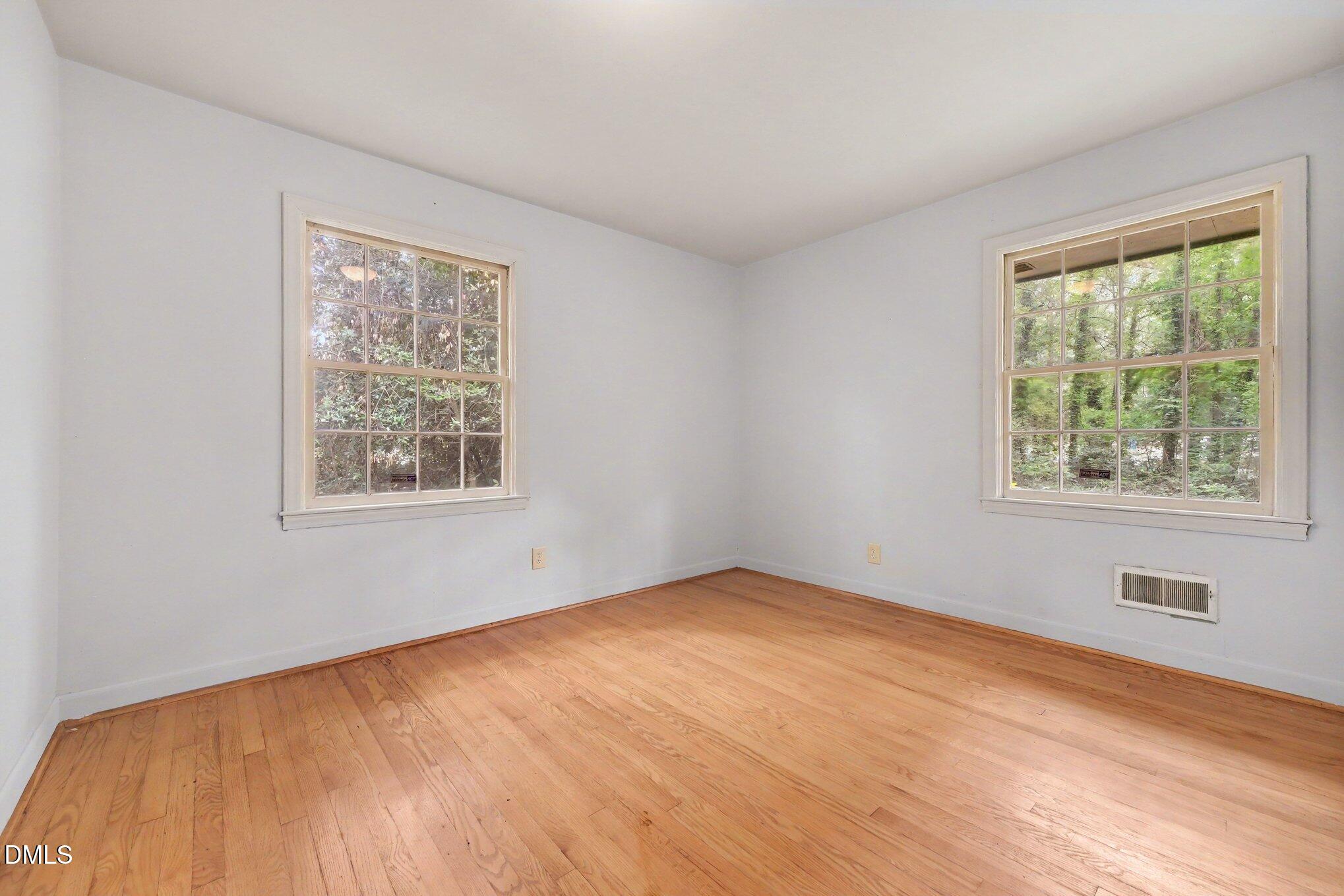 1819 Athens Avenue Property Photo 15