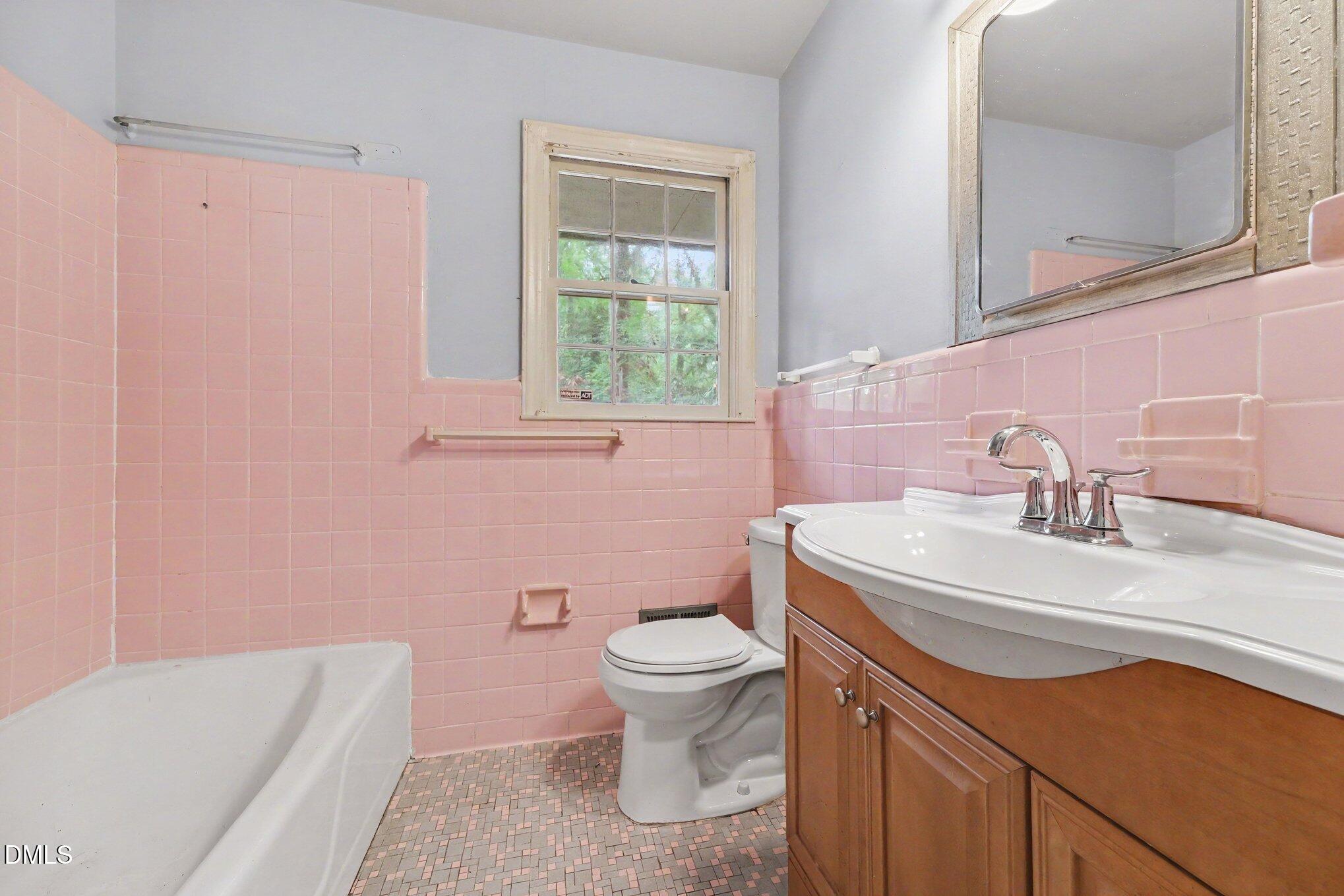 1819 Athens Avenue Property Photo 19