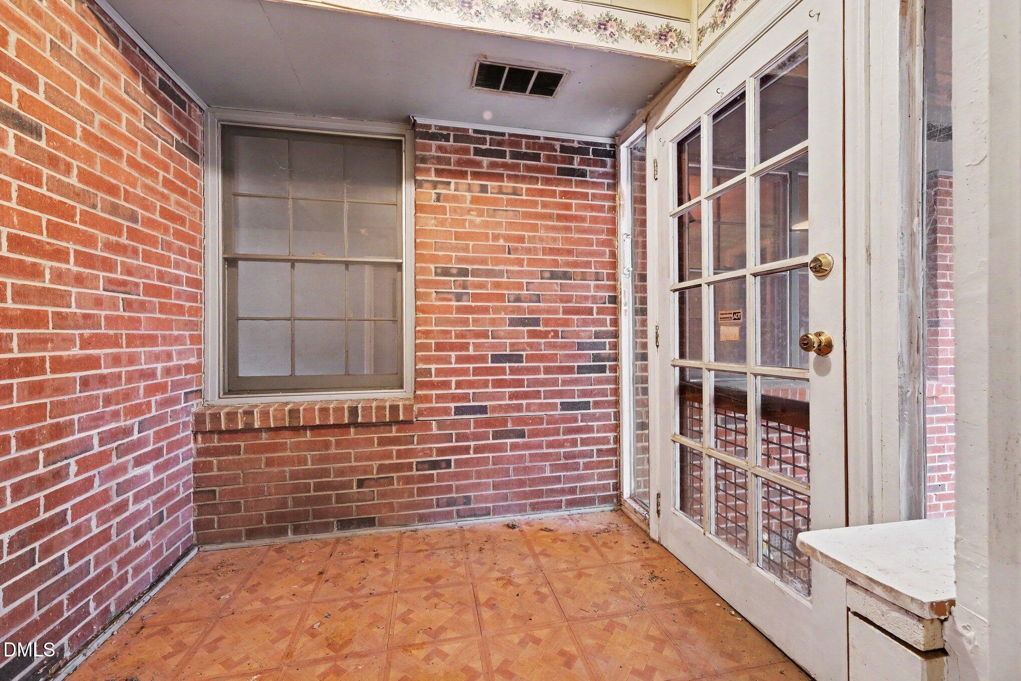 1819 Athens Avenue Property Photo 22