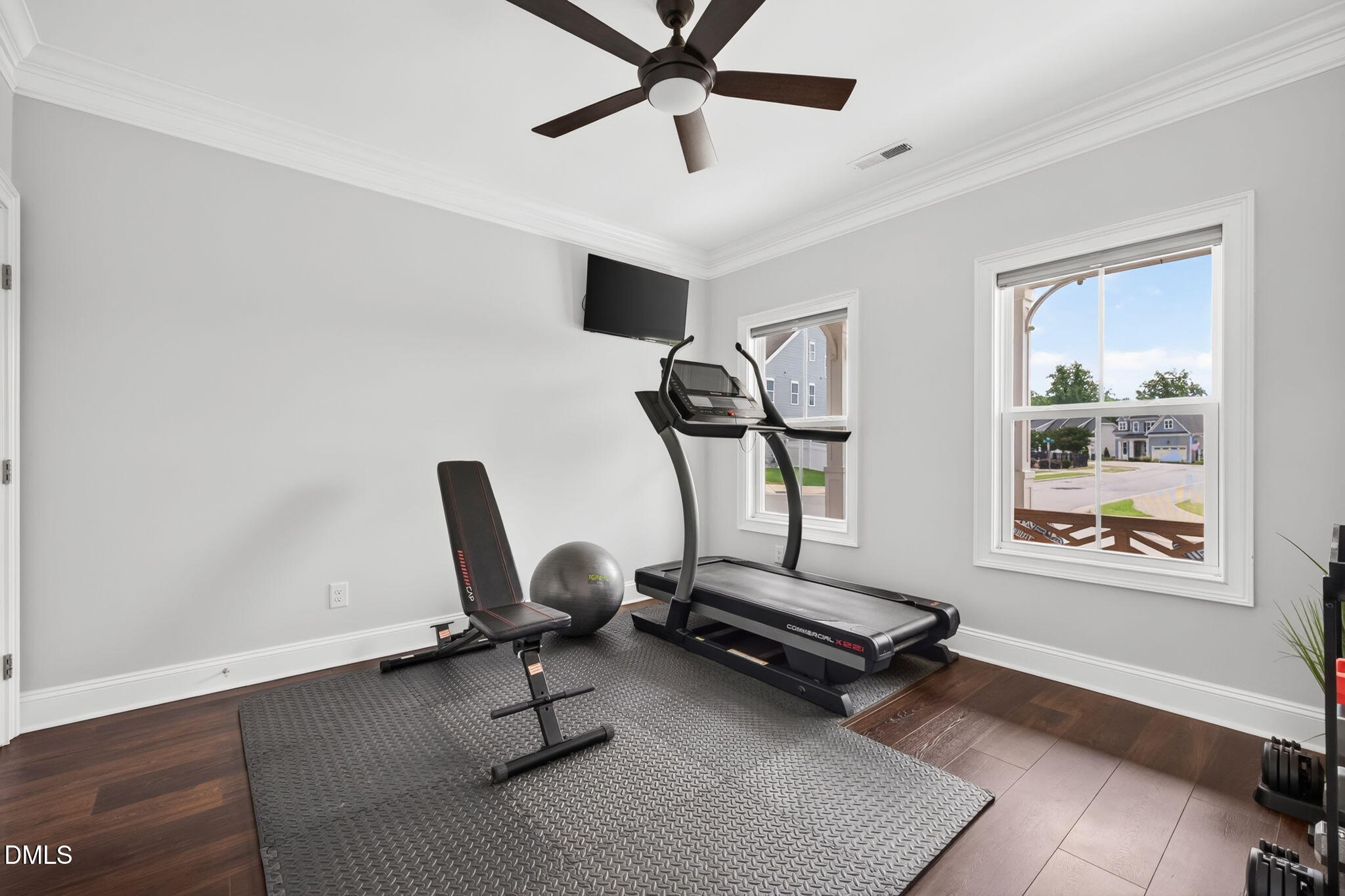1276 Gloriosa Street Property Photo 17
