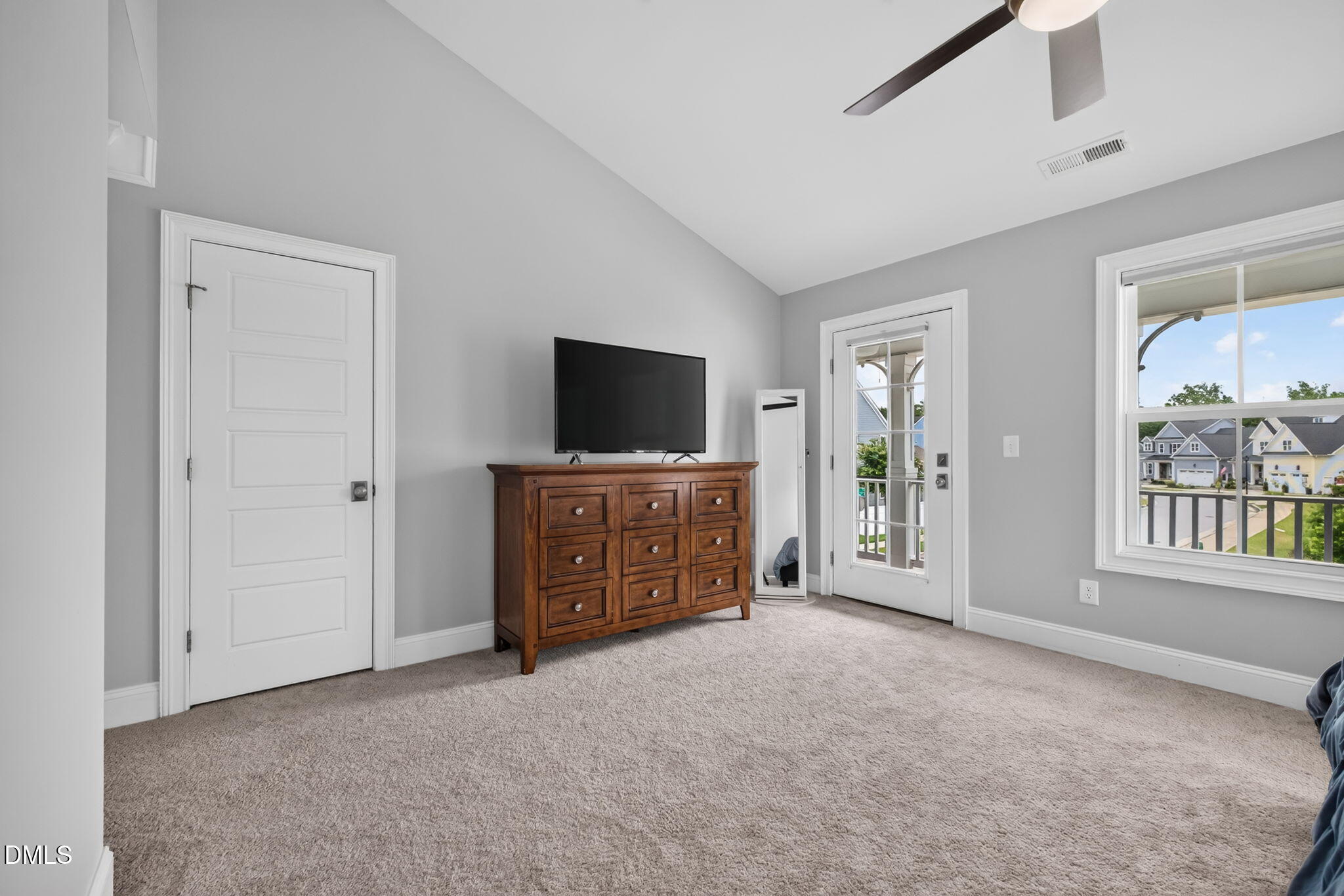 1276 Gloriosa Street Property Photo 21