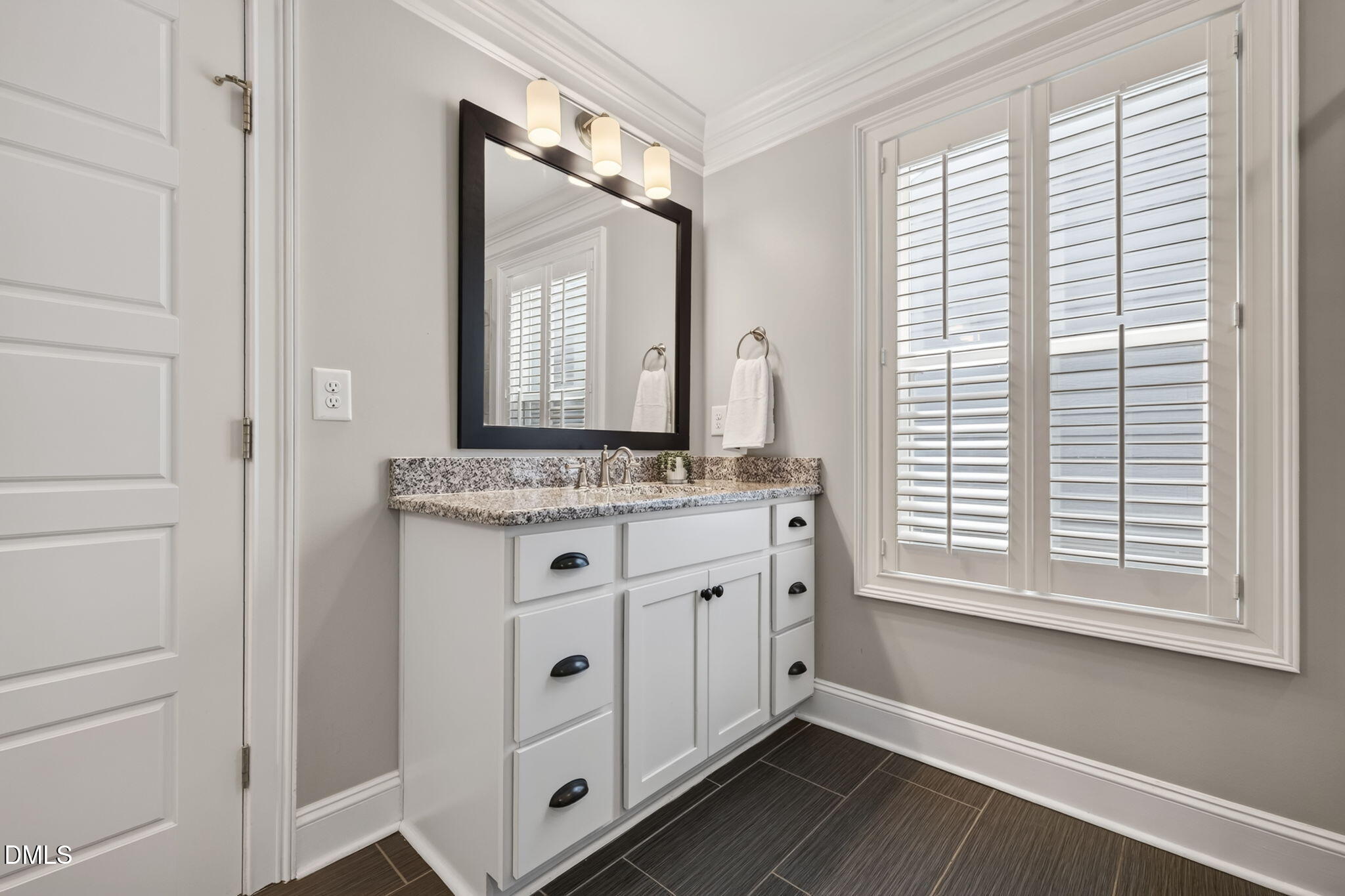 1276 Gloriosa Street Property Photo 24