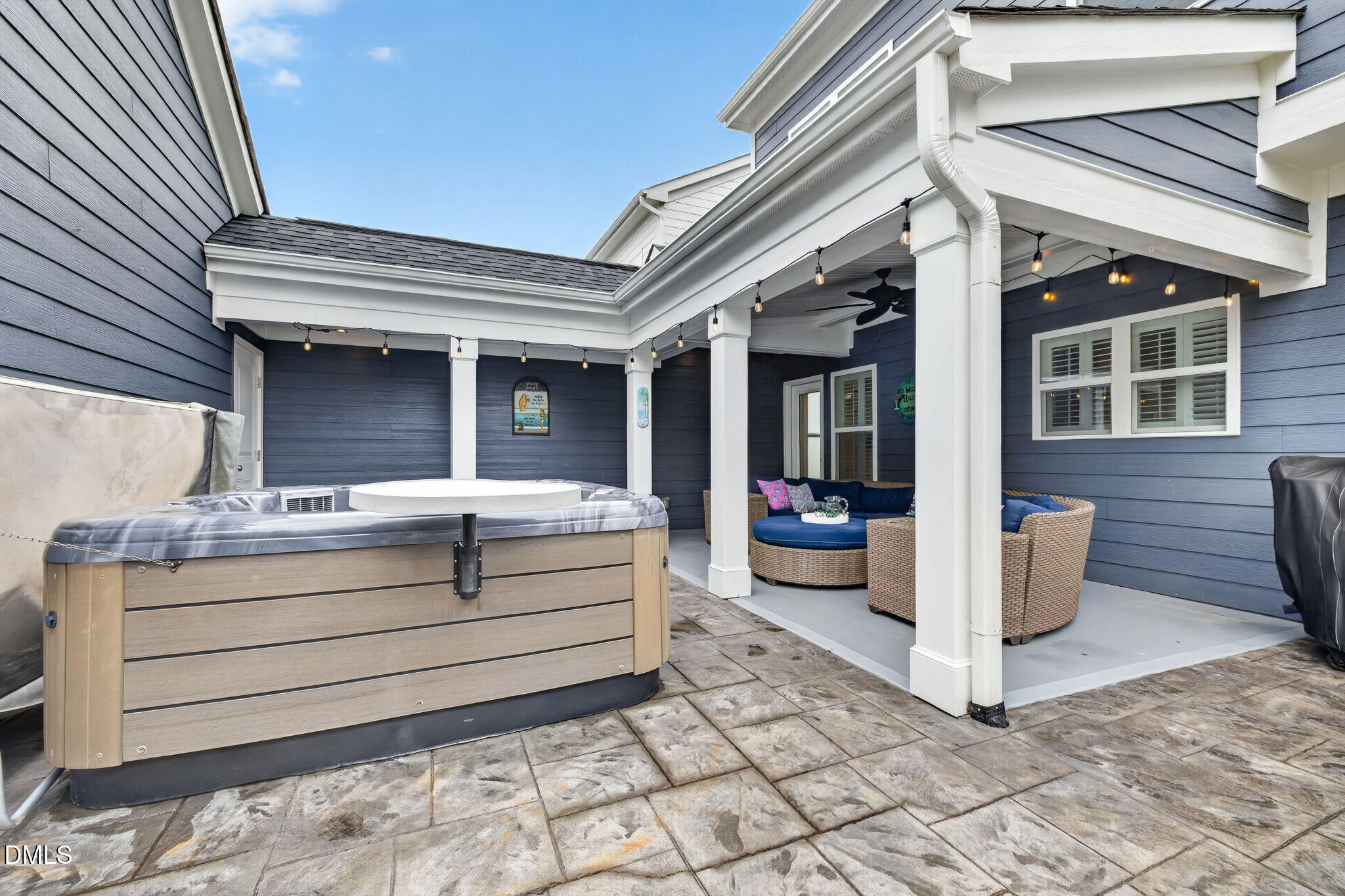 1276 Gloriosa Street Property Photo 45